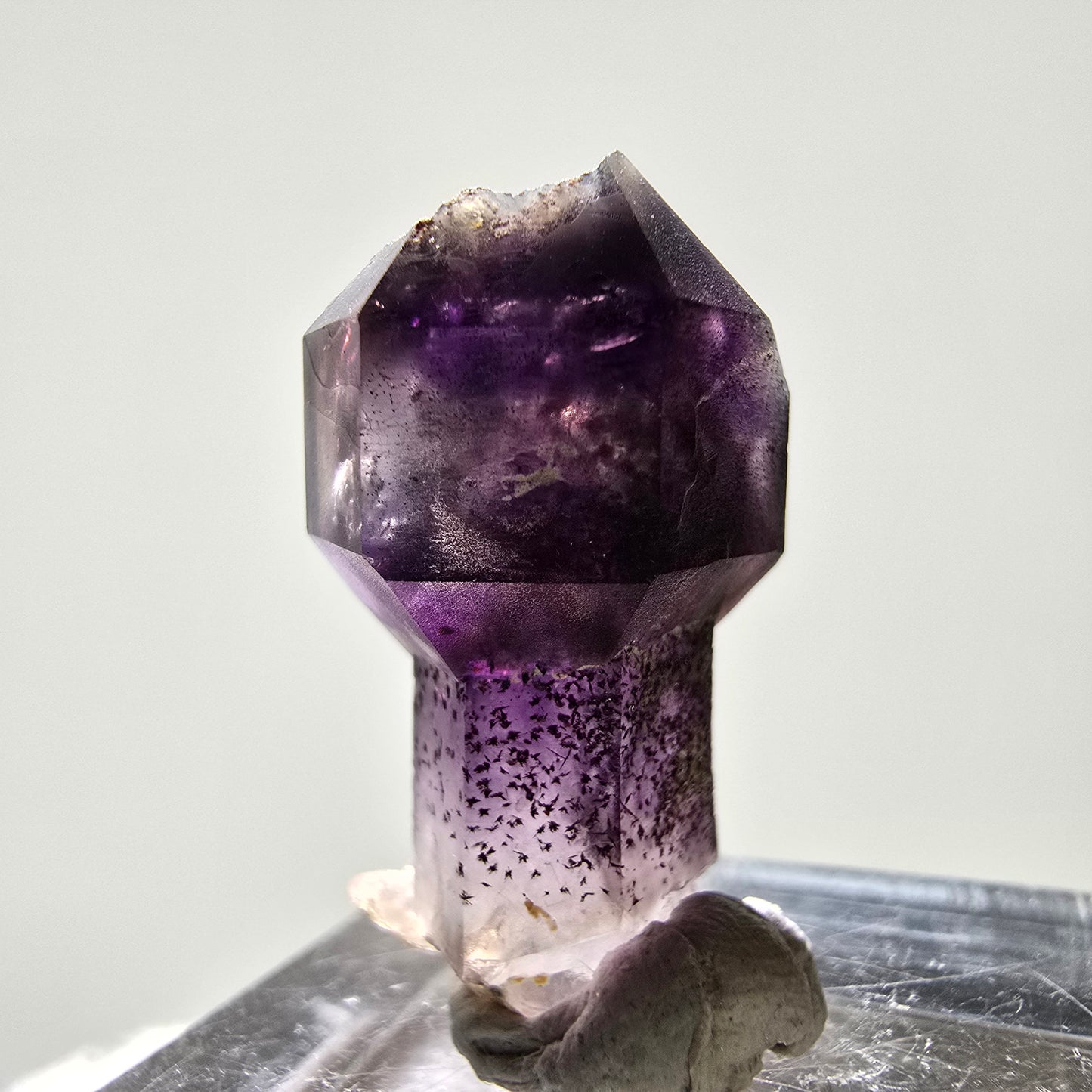 Améthyste fantôme rare, pointe de sceptre Brandberg, Namibie, 26 x 15 x 11 mm