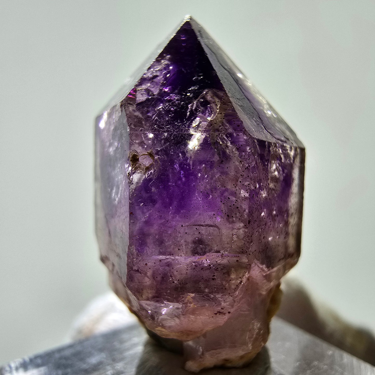 Pointe de sceptre d'améthyste fantôme Enhydro, 1x Bubble Brandberg, Namibie 33*21*16 mm