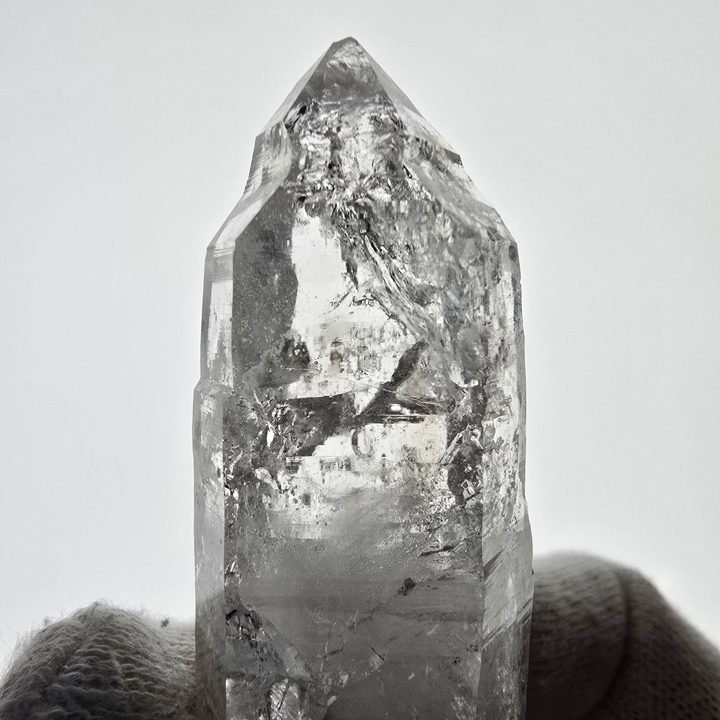 Sceptre de poche Saint-Valentin en quartz fumé fantôme squelette, Namibie 86 x 25 x 19 mm