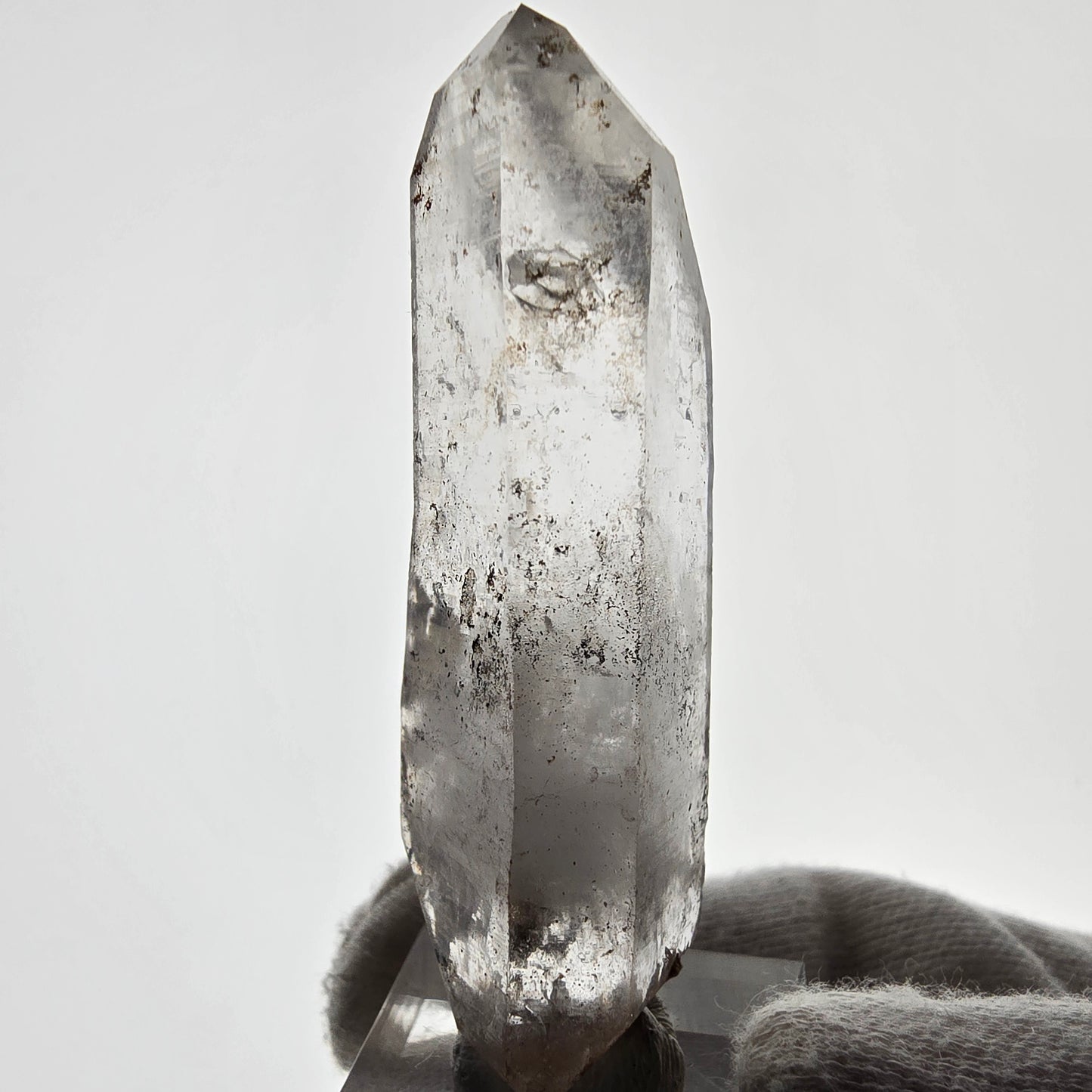 Sceptre de poche Saint-Valentin en quartz fumé fantôme squelette, Namibie 64 x 19 x 18 mm