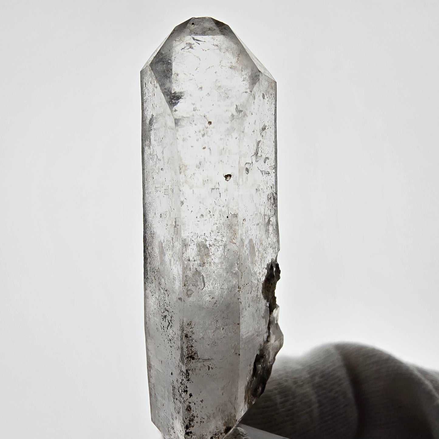 Sceptre de poche Saint-Valentin en quartz fumé fantôme squelette, Namibie 64 x 19 x 18 mm