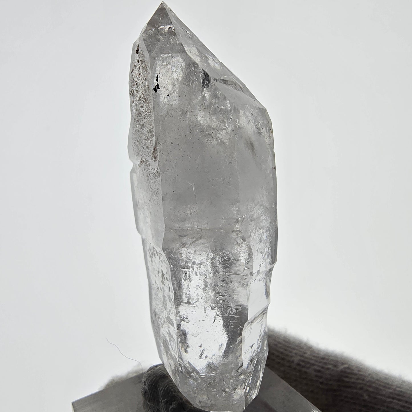 Sceptre de poche Saint-Valentin en quartz fumé fantôme squelette, Namibie 56 x 25 x 16 mm