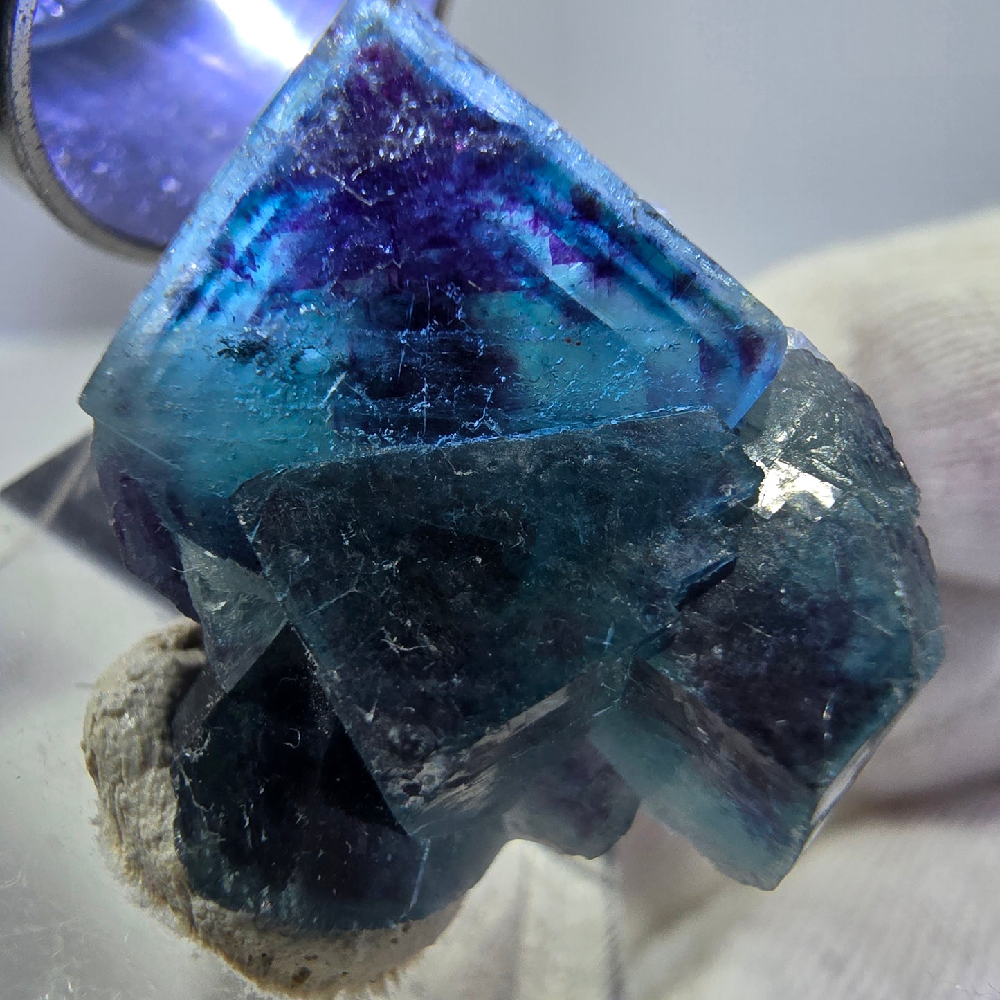 Spécimen de cube de fluorite fantôme, zonal – Nouvelle découverte ! Okorusu, Namibie, 25 x 22 x 10 mm