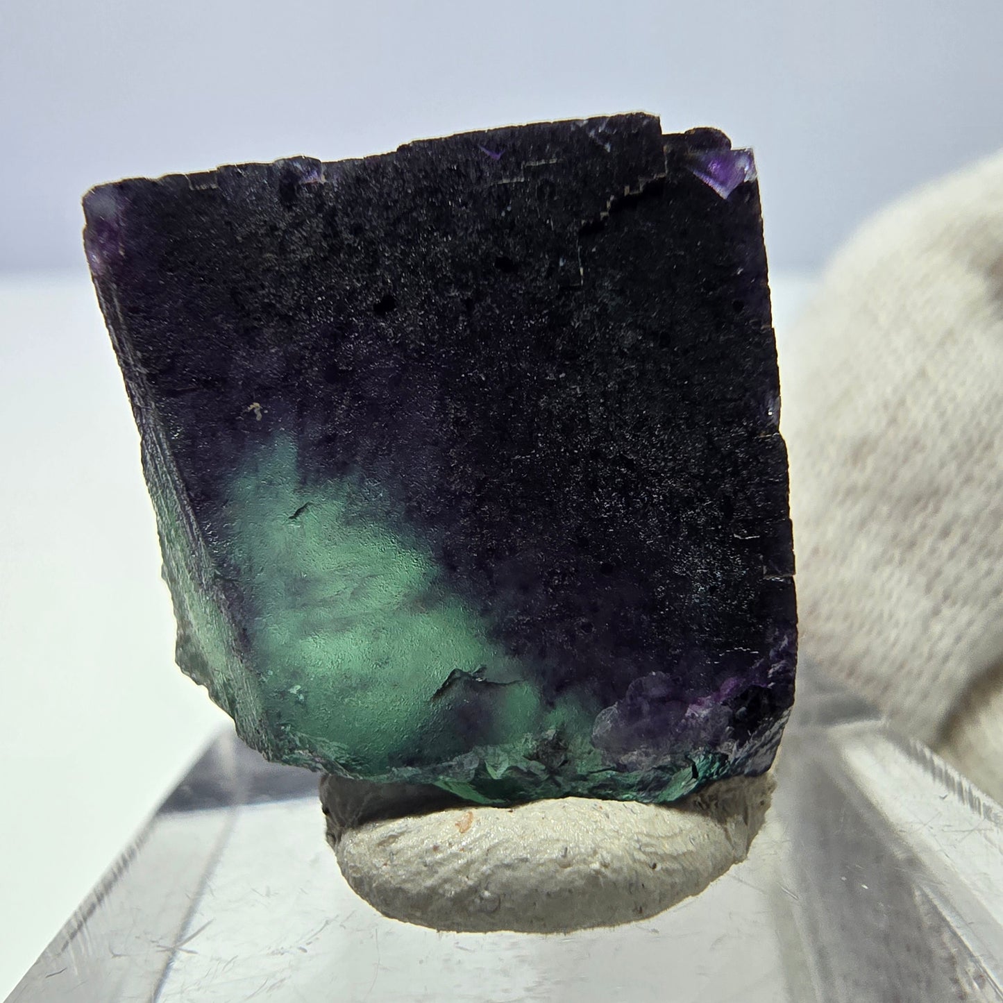 Rare cube de fluorite fantôme, vert violet zonal Okorusu, Namibie 24 x 20 x 20 mm
