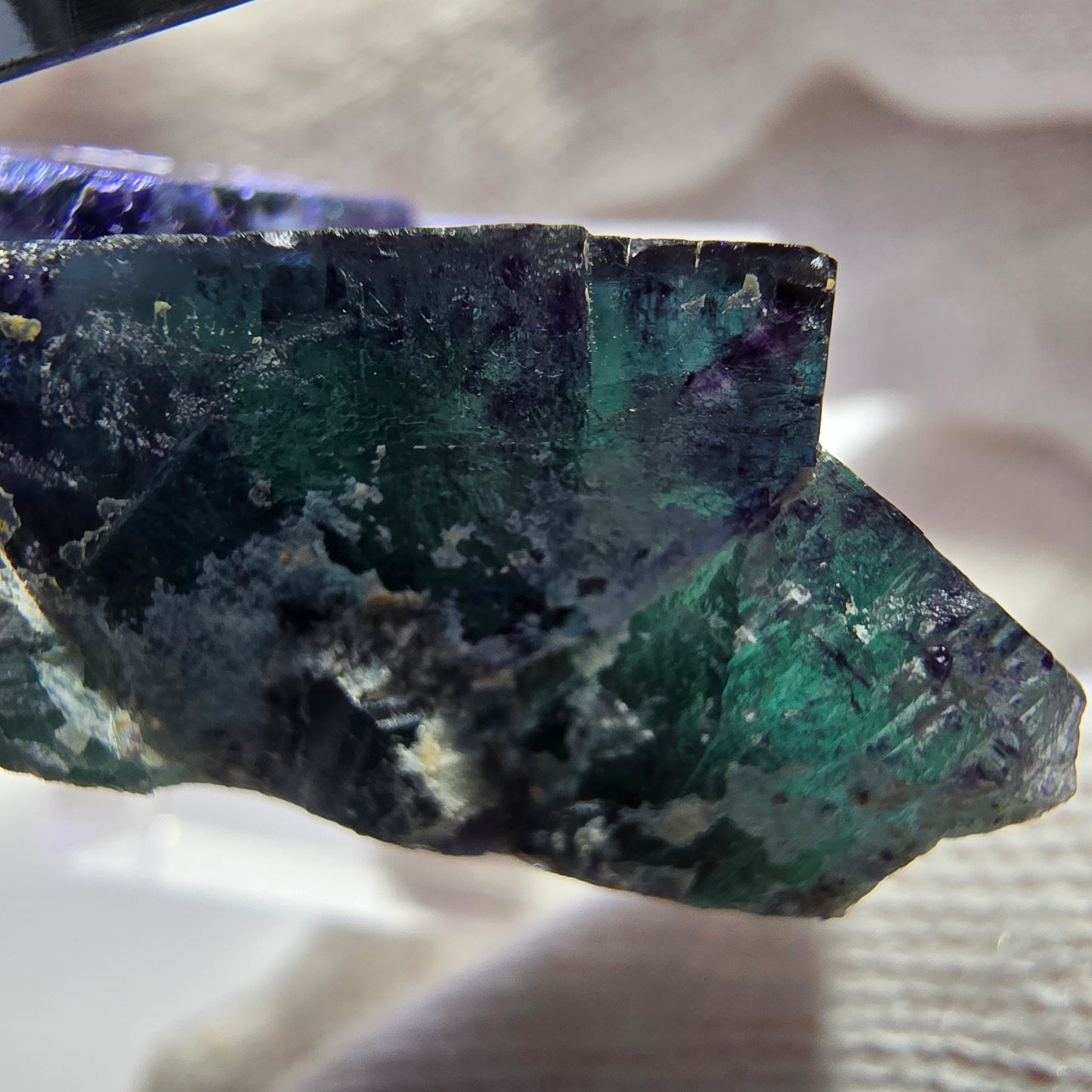 Rare spécimen de cube de fluorite fantôme, vert-violet zonal, Okorusu, Namibie, 39 x 24 x 16 mm