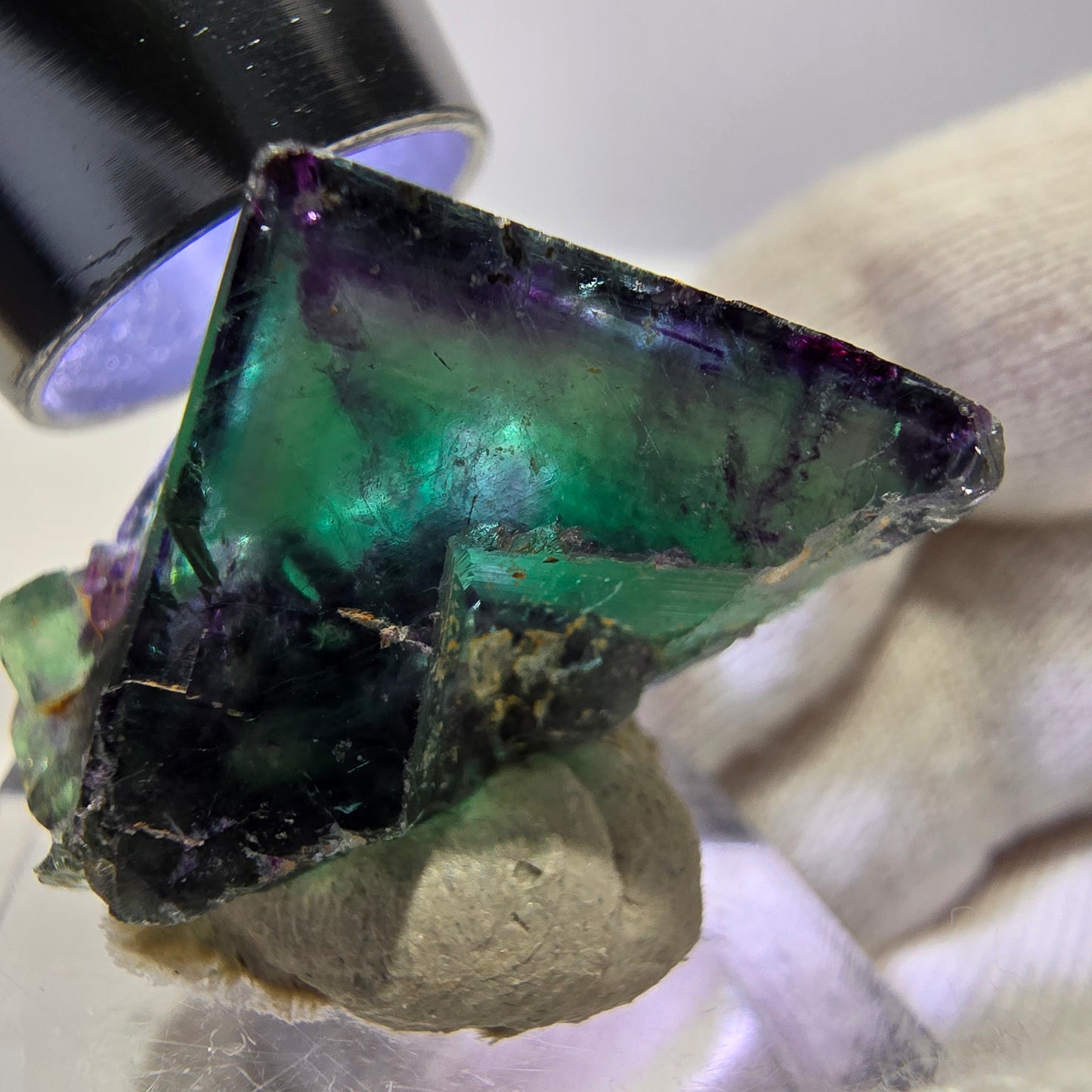 Spécimen rare de cube de fluorite fantôme, vert zonal et violet, Okorusu, Namibie, 29 x 21 x 18 mm