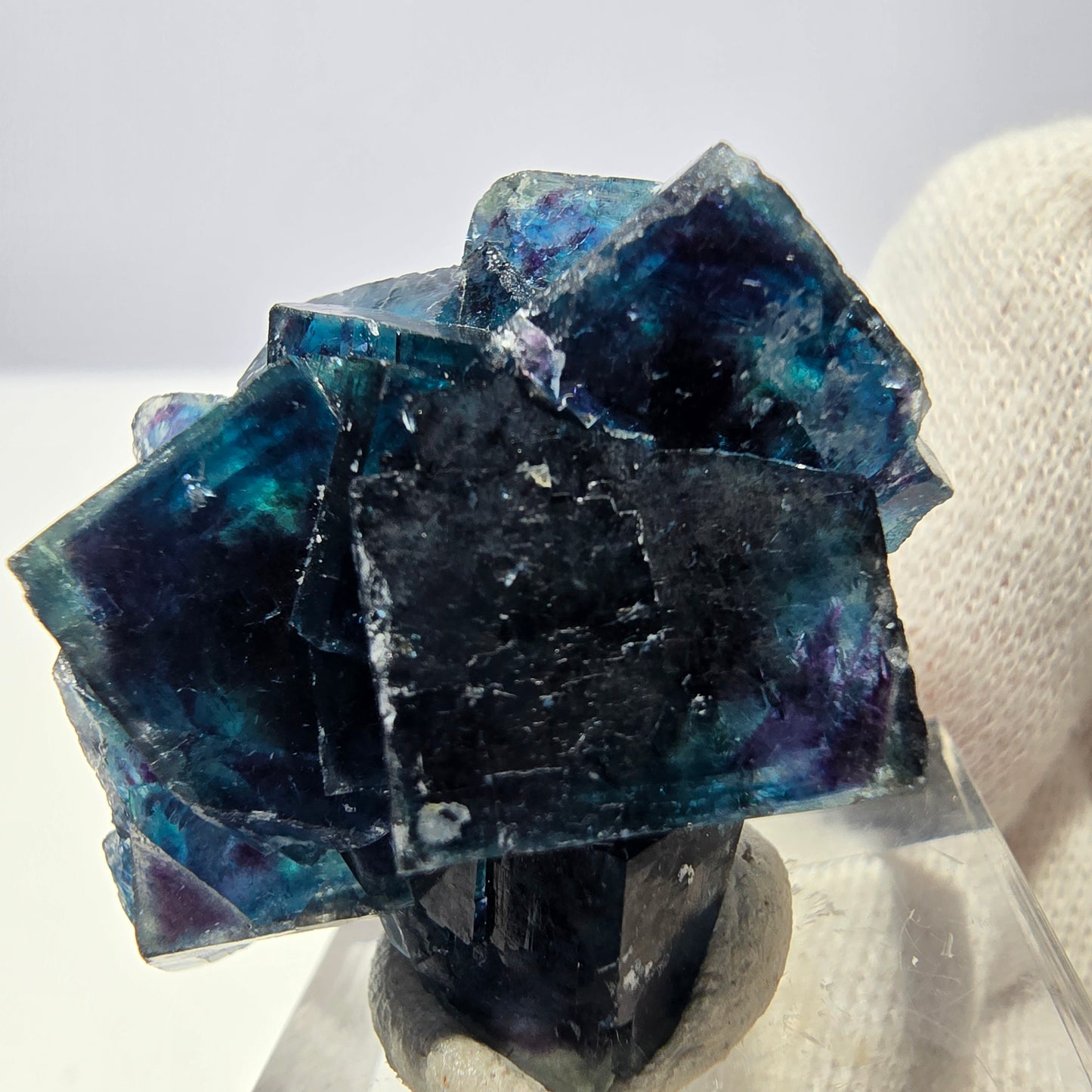 Spécimen de cube de fluorite fantôme, zonal – Nouvelle découverte ! Okorusu, Namibie, 36 x 28 x 18 mm