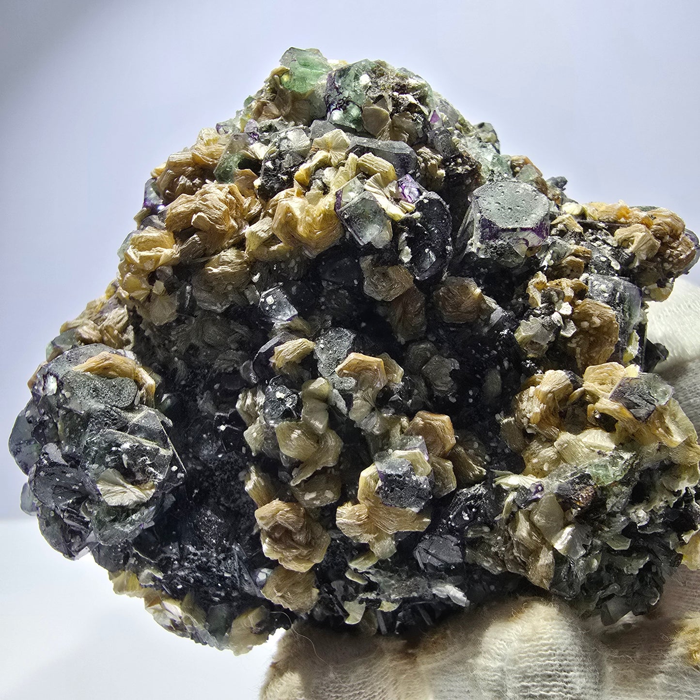 Fluorite fantôme XL, muscovite, hyalite, quartz fumé, tourmaline Schörl, Erongo, Namibie, 132 x 116 x 98 mm