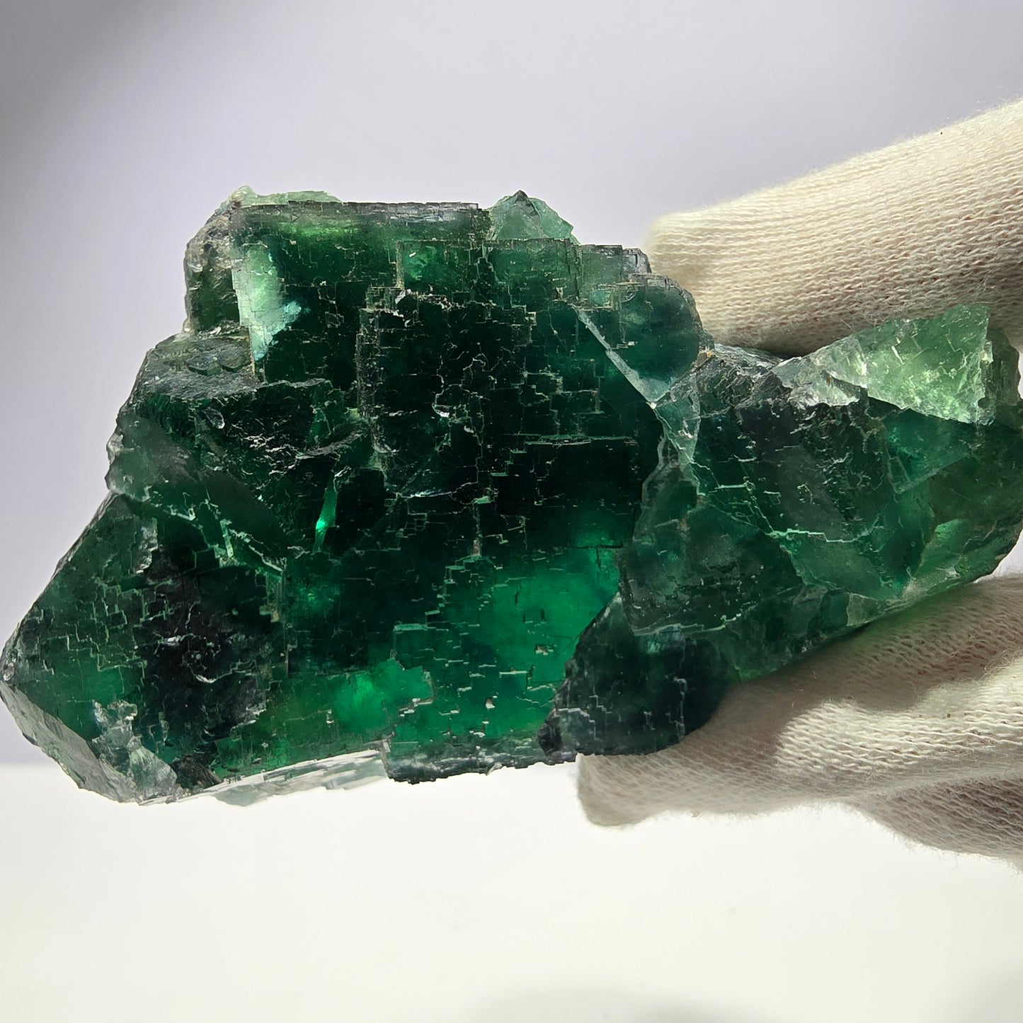 Grand cube de fluorite fantôme vert étagé Okorusu Namibie 94 x 58 x 46 mm