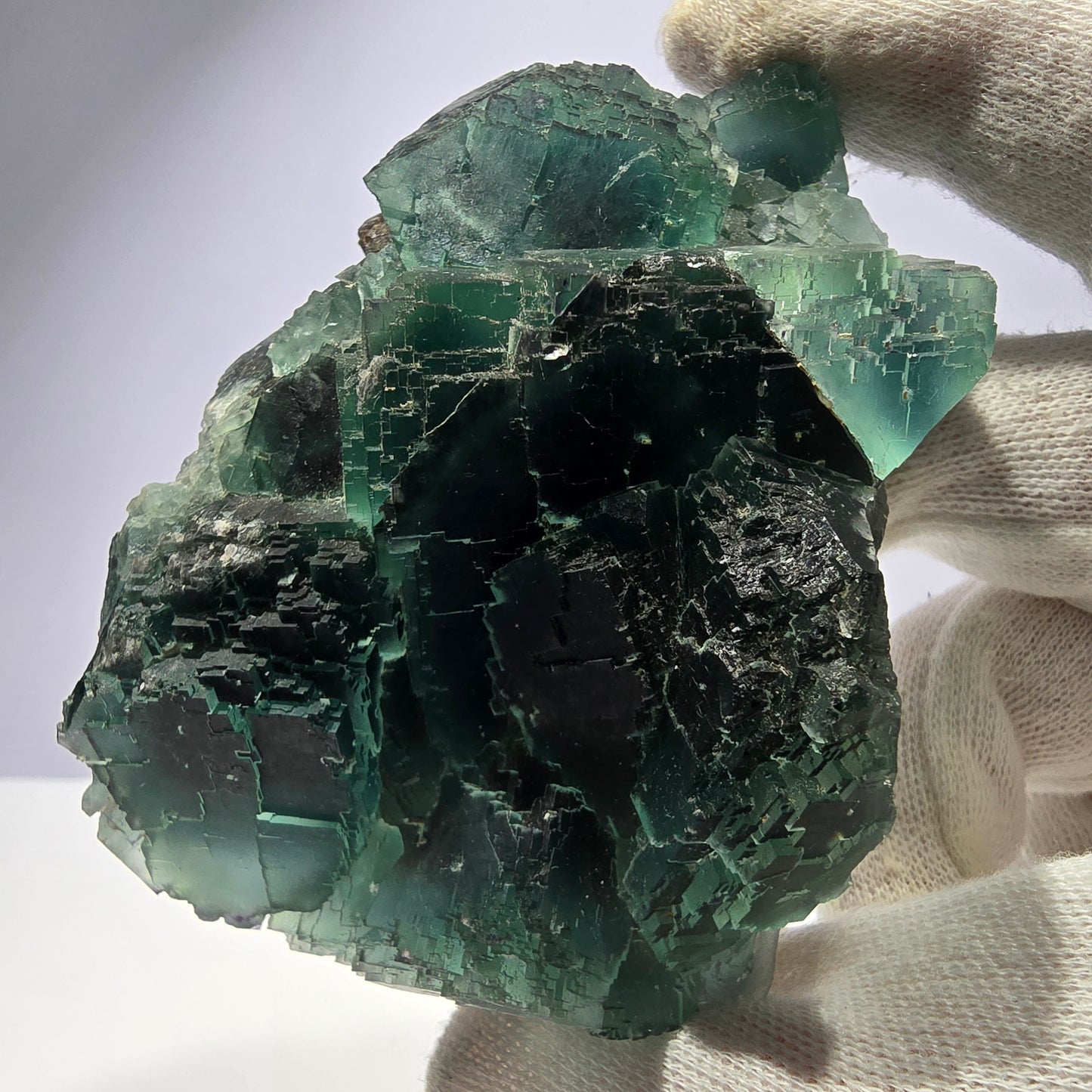 Grand cube de fluorite fantôme vert étagé Okorusu Namibie 100 x 68 x 42 mm