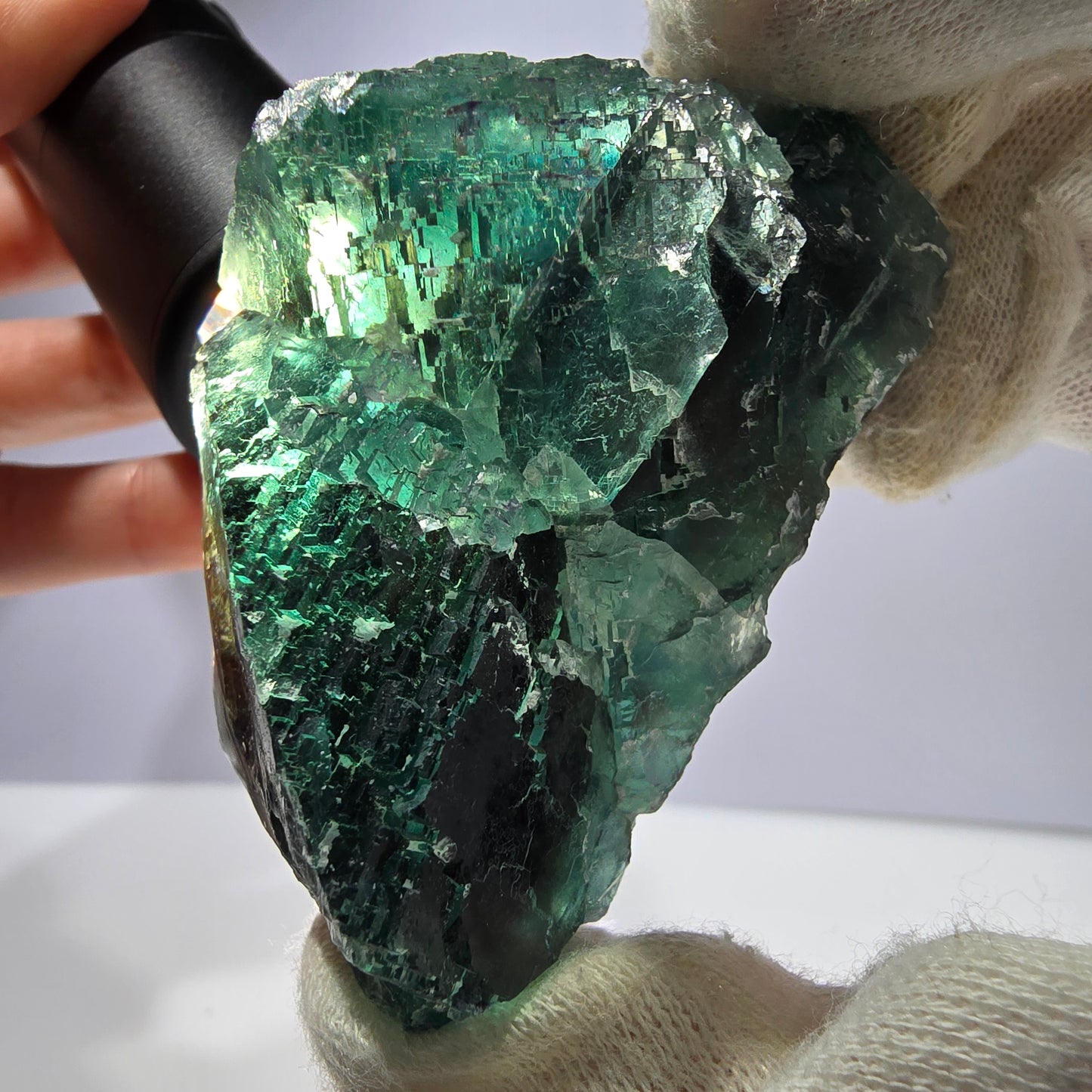 Rare spécimen de cube de fluorite fantôme, parqueté vert Okorusu, Namibie, 78 x 47 x 35 mm