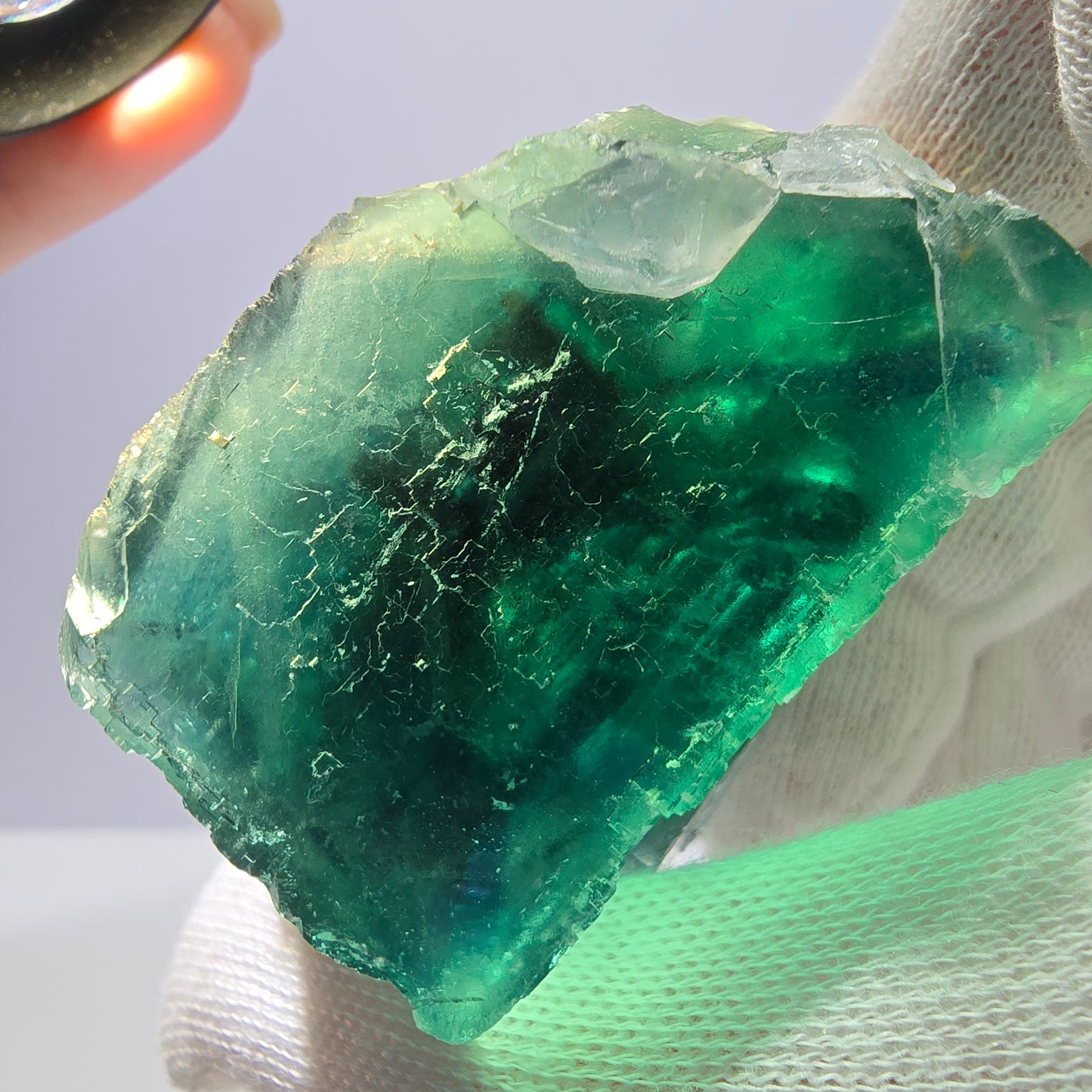 Rare spécimen de cube de fluorite fantôme, parqueté vert Okorusu, Namibie, 63 x 55 x 41 mm