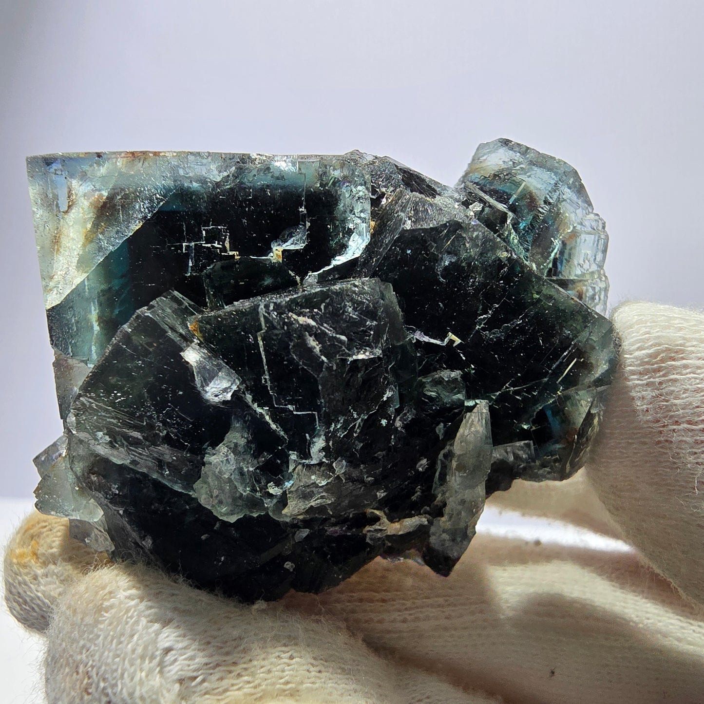 Cube de fluorite fantôme parqueté vert violet Okorusu Namibie 58*37*30mm