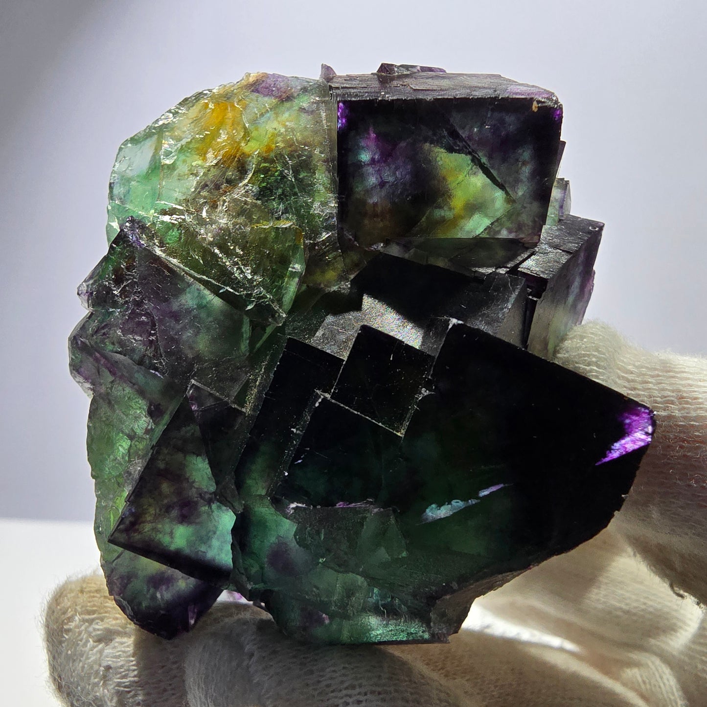 Phantom Fluorit Würfel Stufe parkettiert zonal Okorusu Namibia 63*51*30mm