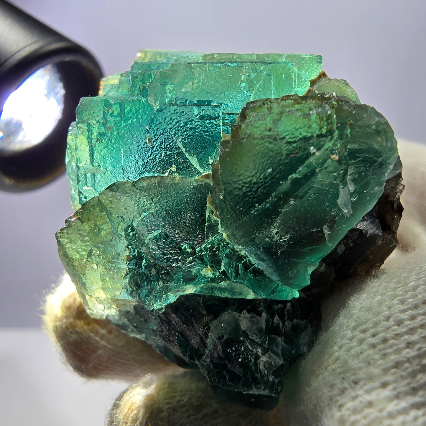 Rare spécimen de cube de fluorite fantôme, parqueté vert Okorusu, Namibie, 48 x 37 x 37 mm