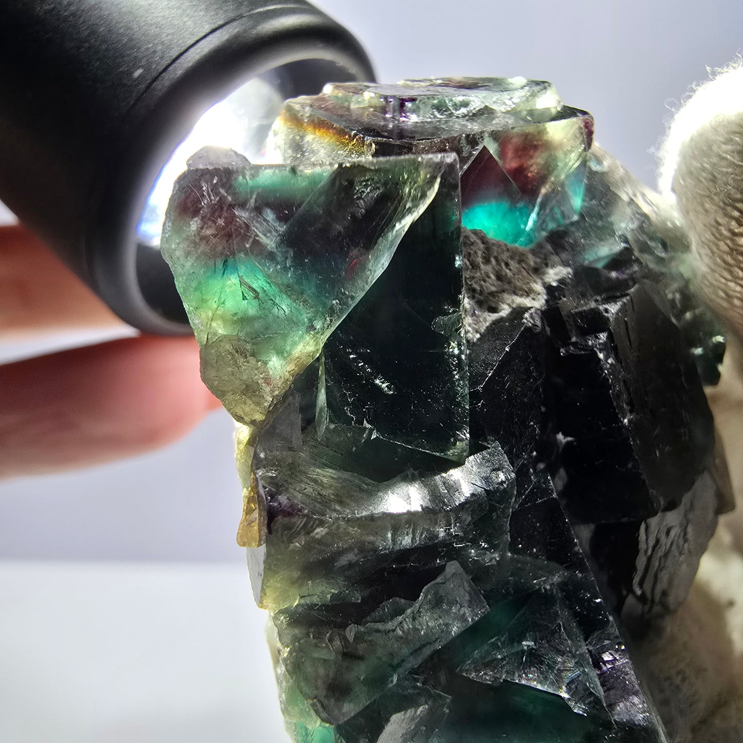 Cube de fluorite fantôme étagé vert violet Okorusu Namibie 47 x 44 x 16 mm