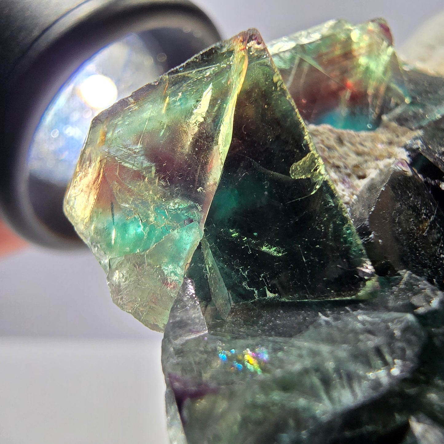 Cube de fluorite fantôme étagé vert violet Okorusu Namibie 47 x 44 x 16 mm
