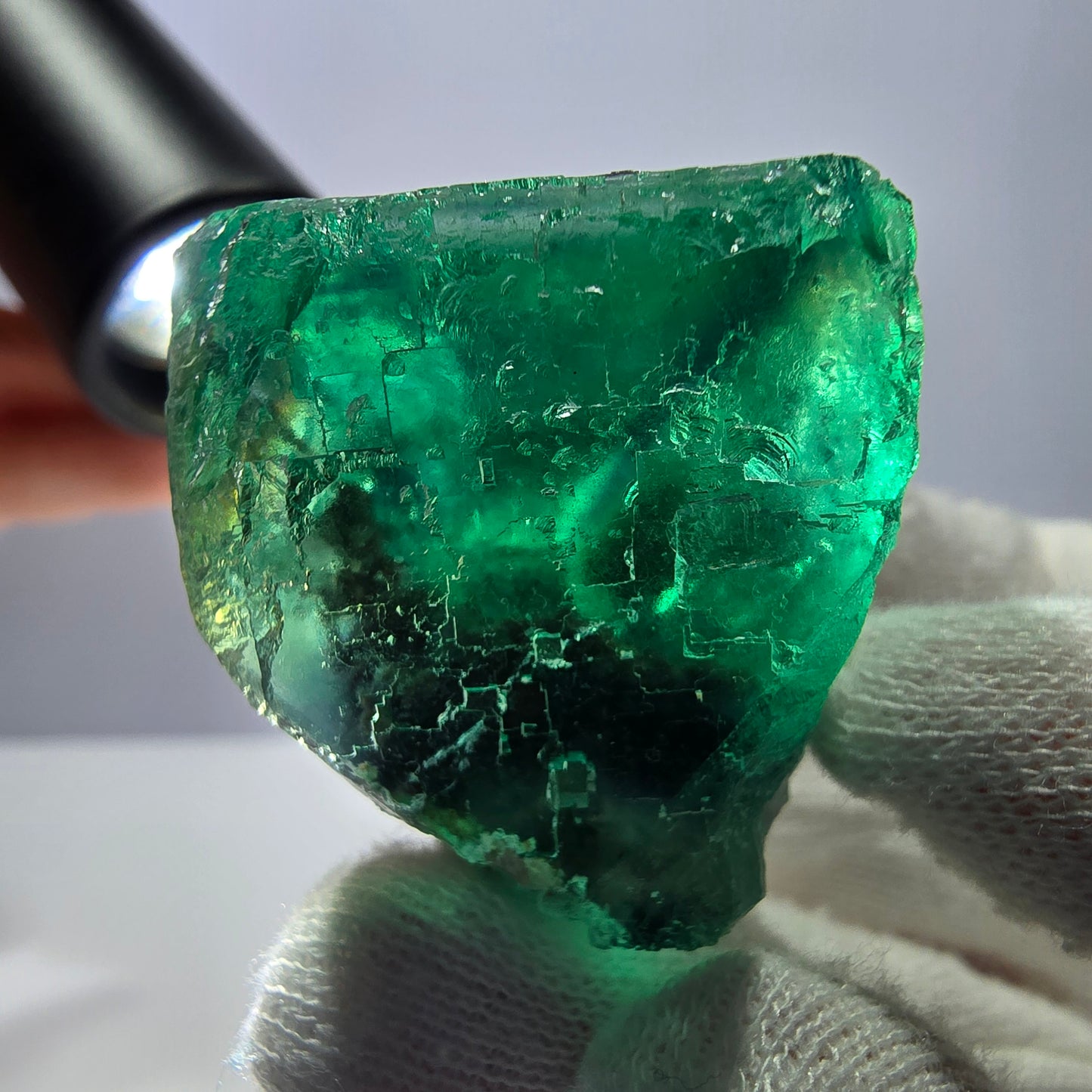 Rare spécimen de cube de fluorite fantôme, parqueté vert Okorusu, Namibie, 39 x 36 x 22 mm