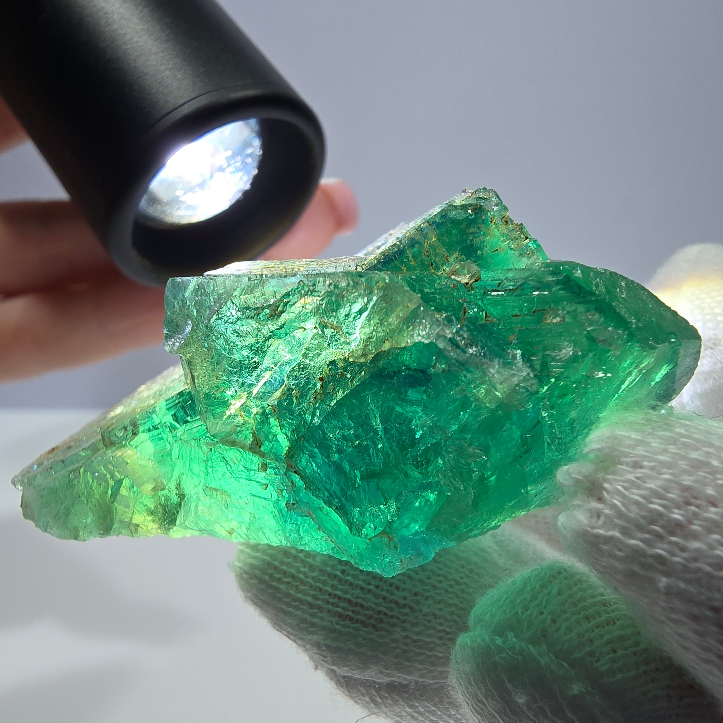 Rare spécimen de cube de fluorite fantôme, parqueté vert Okorusu, Namibie, 55 x 36 x 23 mm