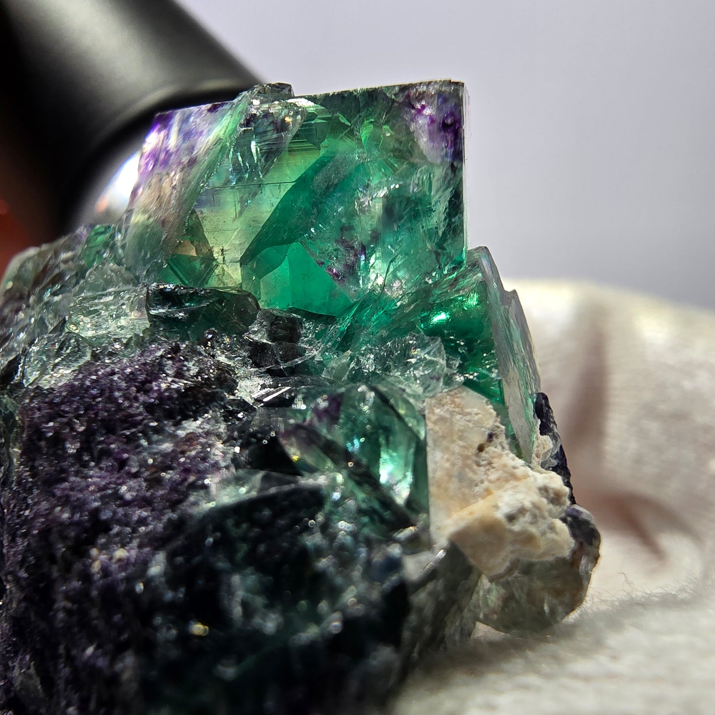 Rare spécimen de cube de fluorite fantôme, vert-violet, Okorusu, Namibie, 52 x 45 x 38 mm