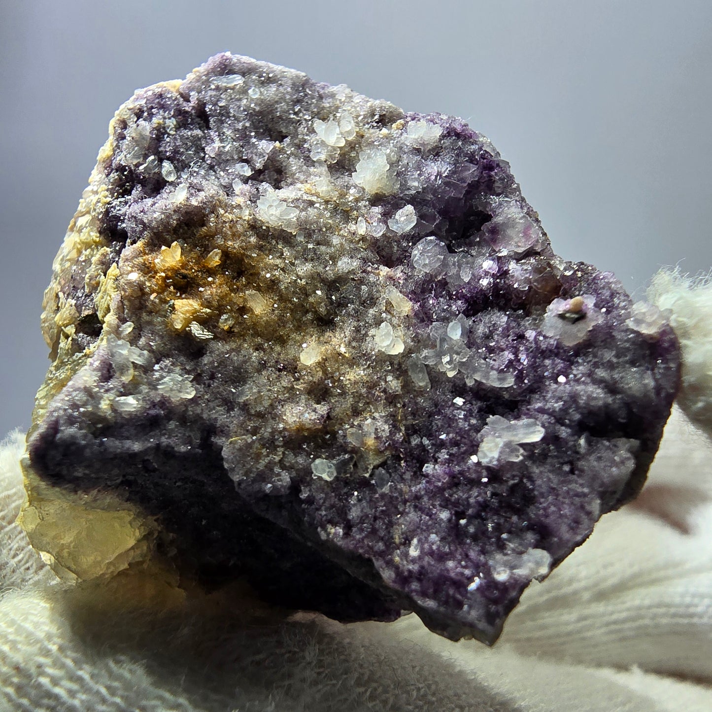 Rare spécimen de cube de fluorite fantôme, violet-jaune, Okorusu, Namibie, 44 x 37 x 21 mm