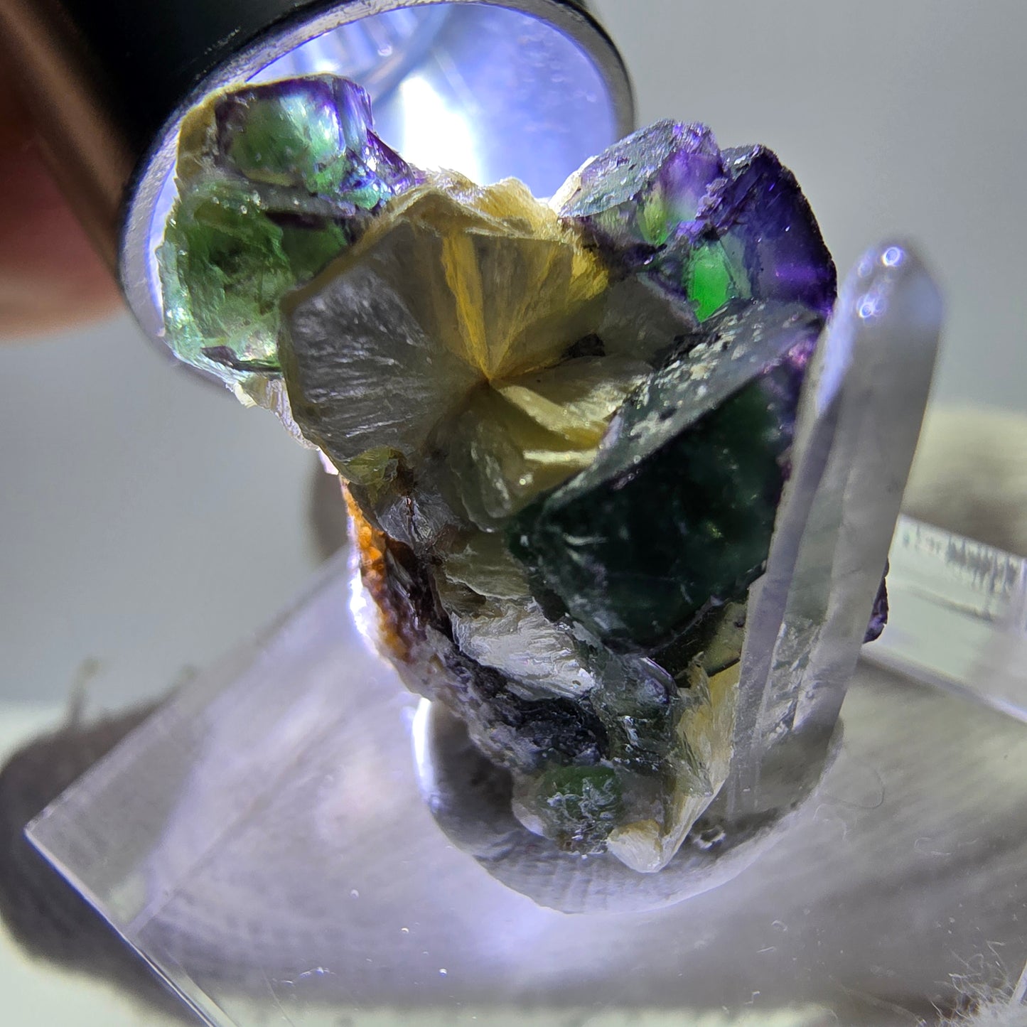 Cubes de fluorite fantôme, muscovite, quartz fumé, hyalite, Erongo, Namibie, 20 x 17 x 16 mm