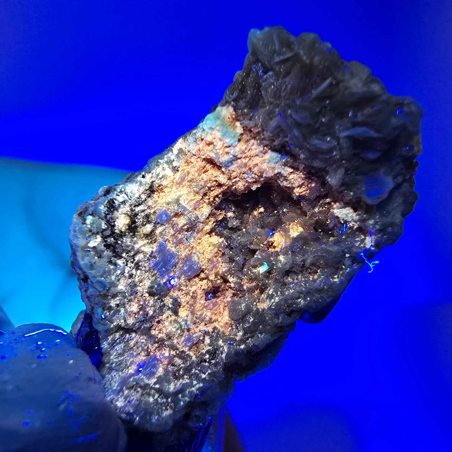 Bunte Phantom Fluorit Würfel, Muskovit Stufe Erongo, Namibia 32*17*15mm