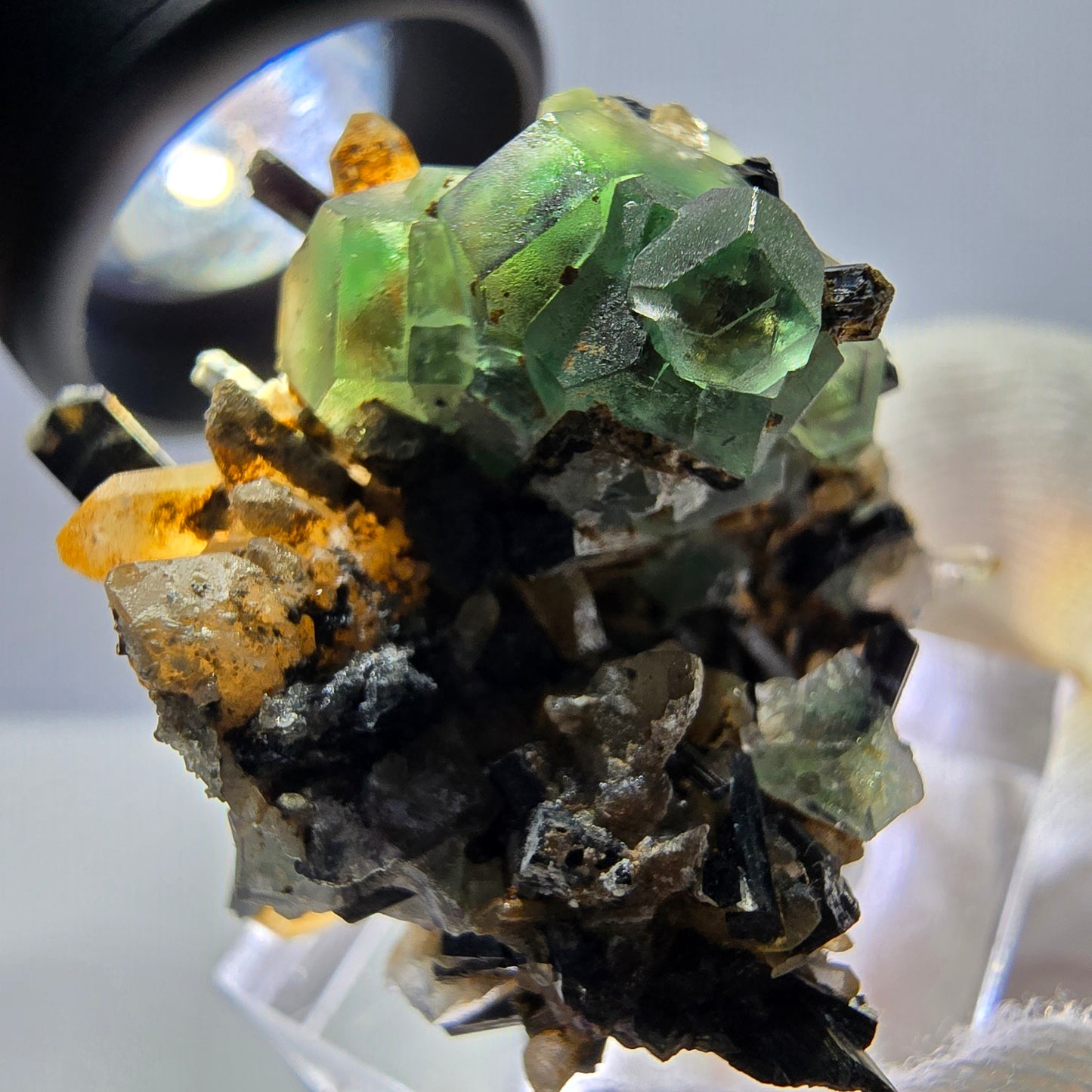 Fluorite fantôme hexagonale, tourmaline Schörl, quartz fumé, hyalite, Erongo, Namibie, 34 x 30 x 31 mm