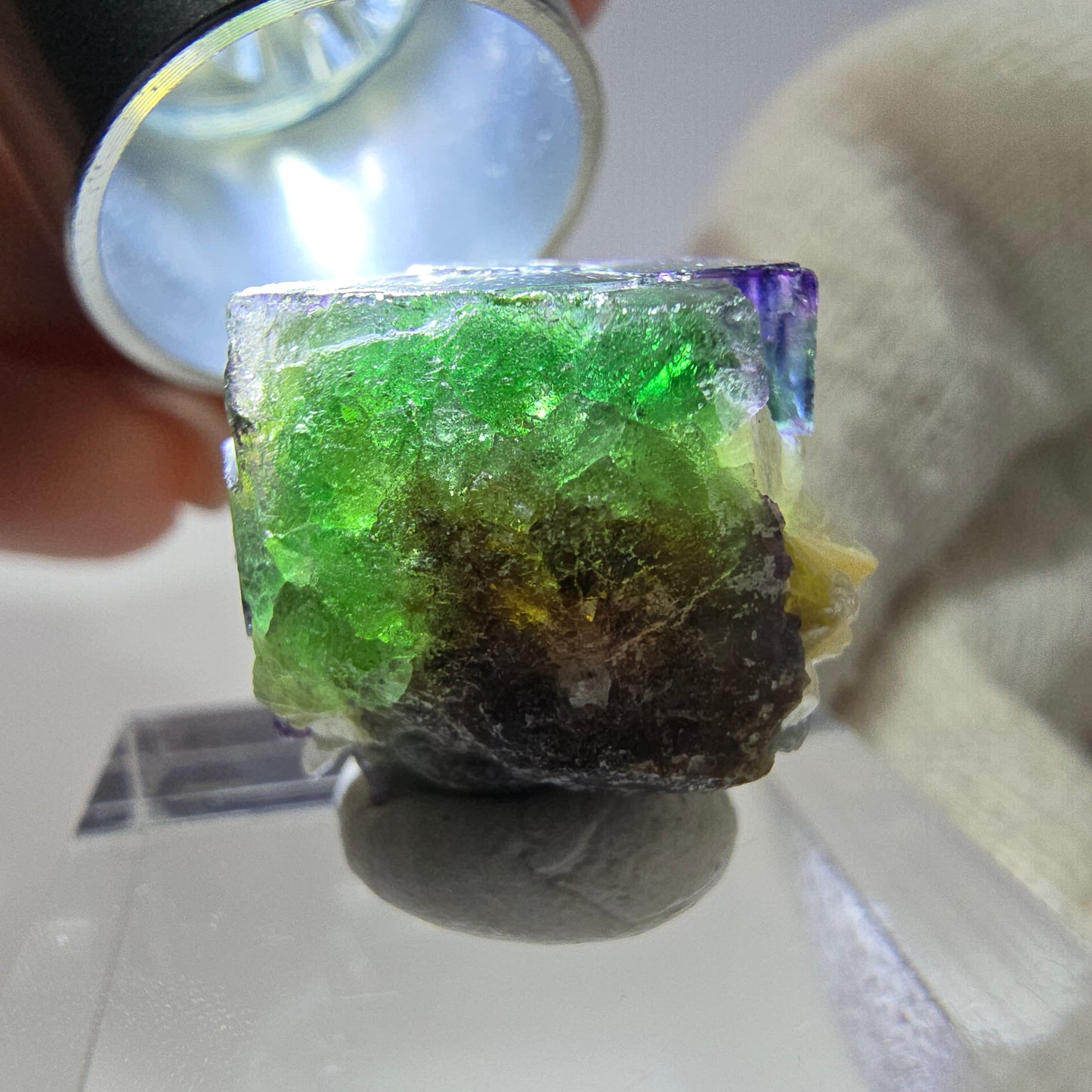 Cube de fluorite fantôme zonal, muscovite, spécimen d'hyalite, Erongo, Namibie, 18 x 19 x 17 mm
