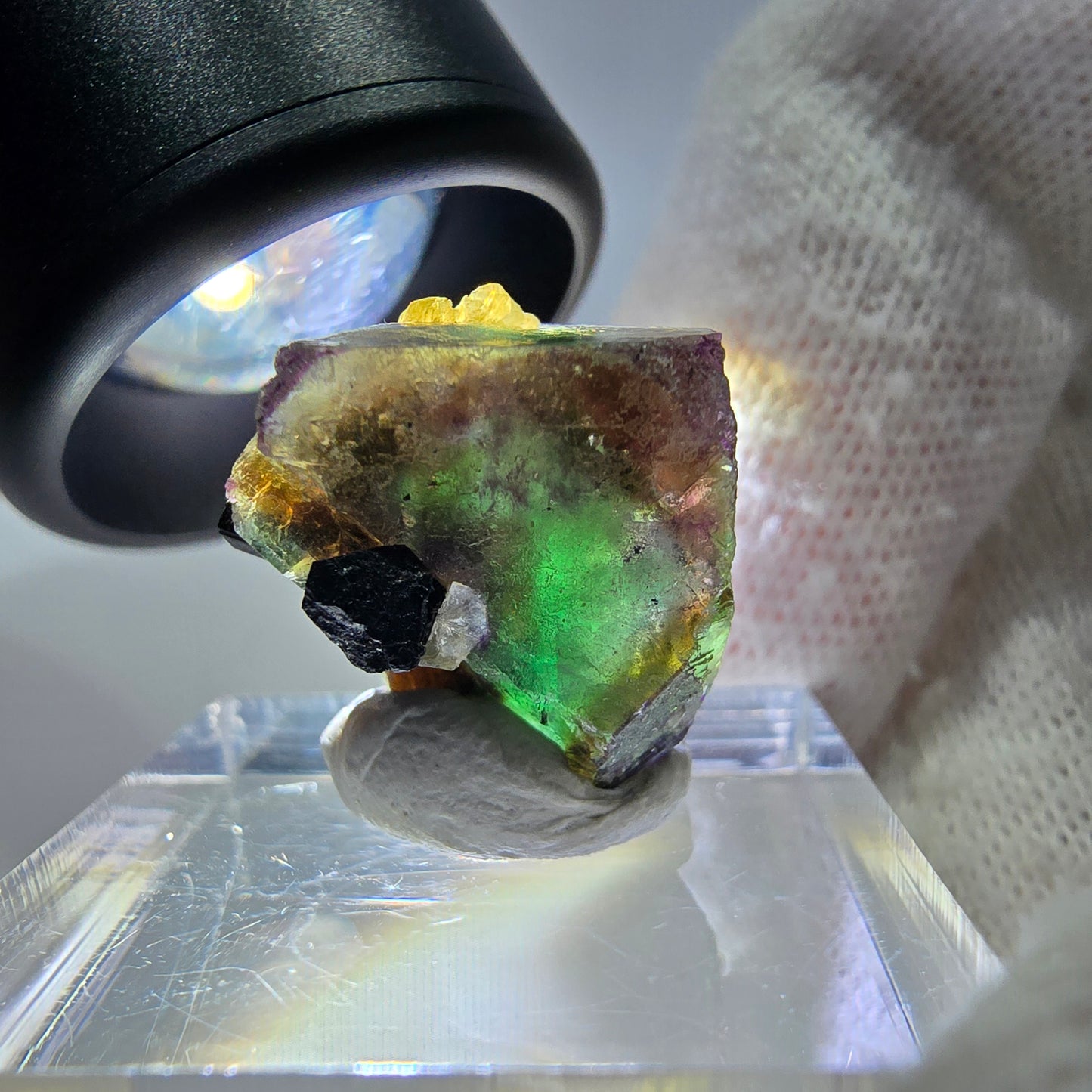 Cubes de fluorite fantôme colorés, spécimen de tourmaline Schorl, Erongo, Namibie, 17 x 16 x 13 mm