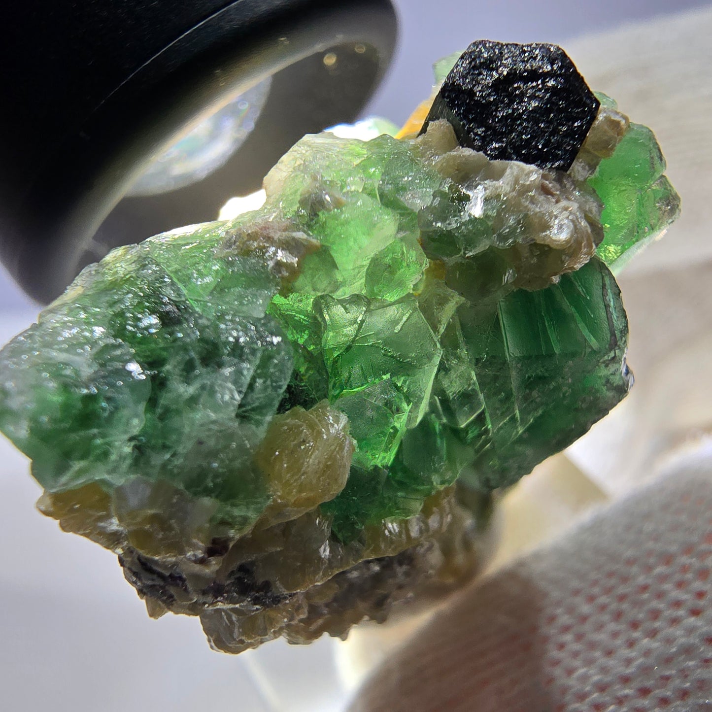 Cube de fluorite fantôme, tourmaline muscovite hexagonale Schörl Erongo Namibie 33*30*25mm