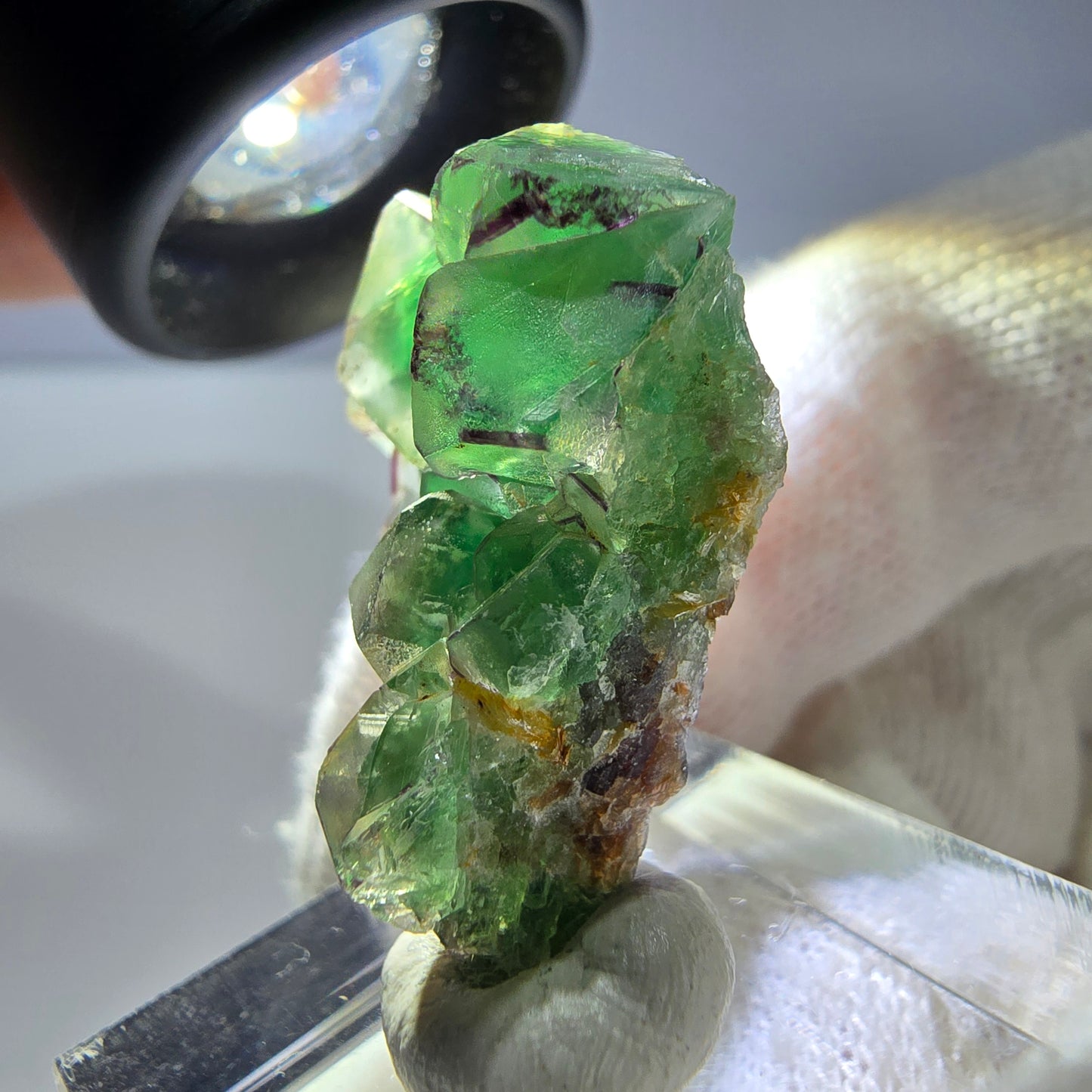 Cube de fluorite fantôme zonal, spécimen de muscovite, Erongo, Namibie, 30 x 19 x 10 mm