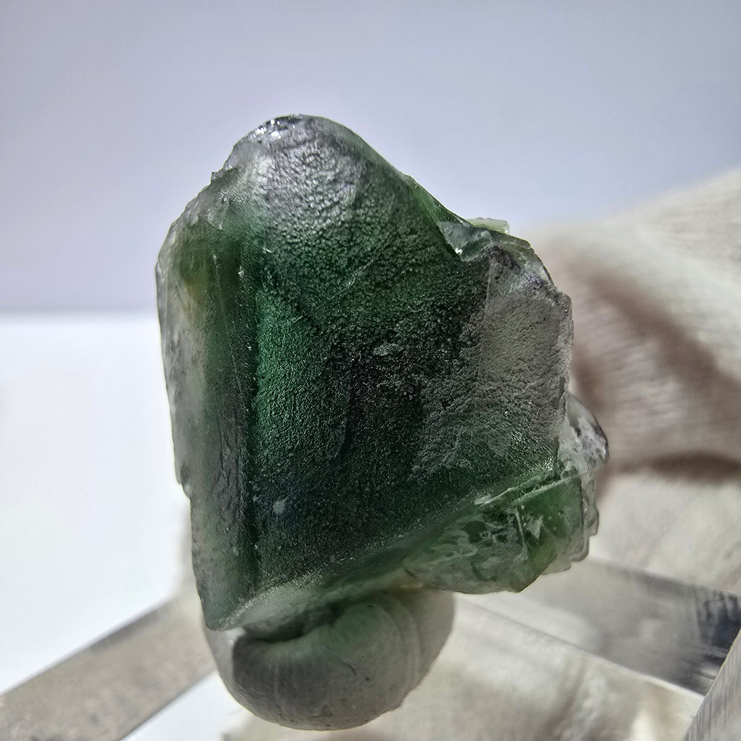 Cube de fluorite fantôme zonal, muscovite, spécimen d'hyalite, Erongo, Namibie, 26 x 18 x 16 mm