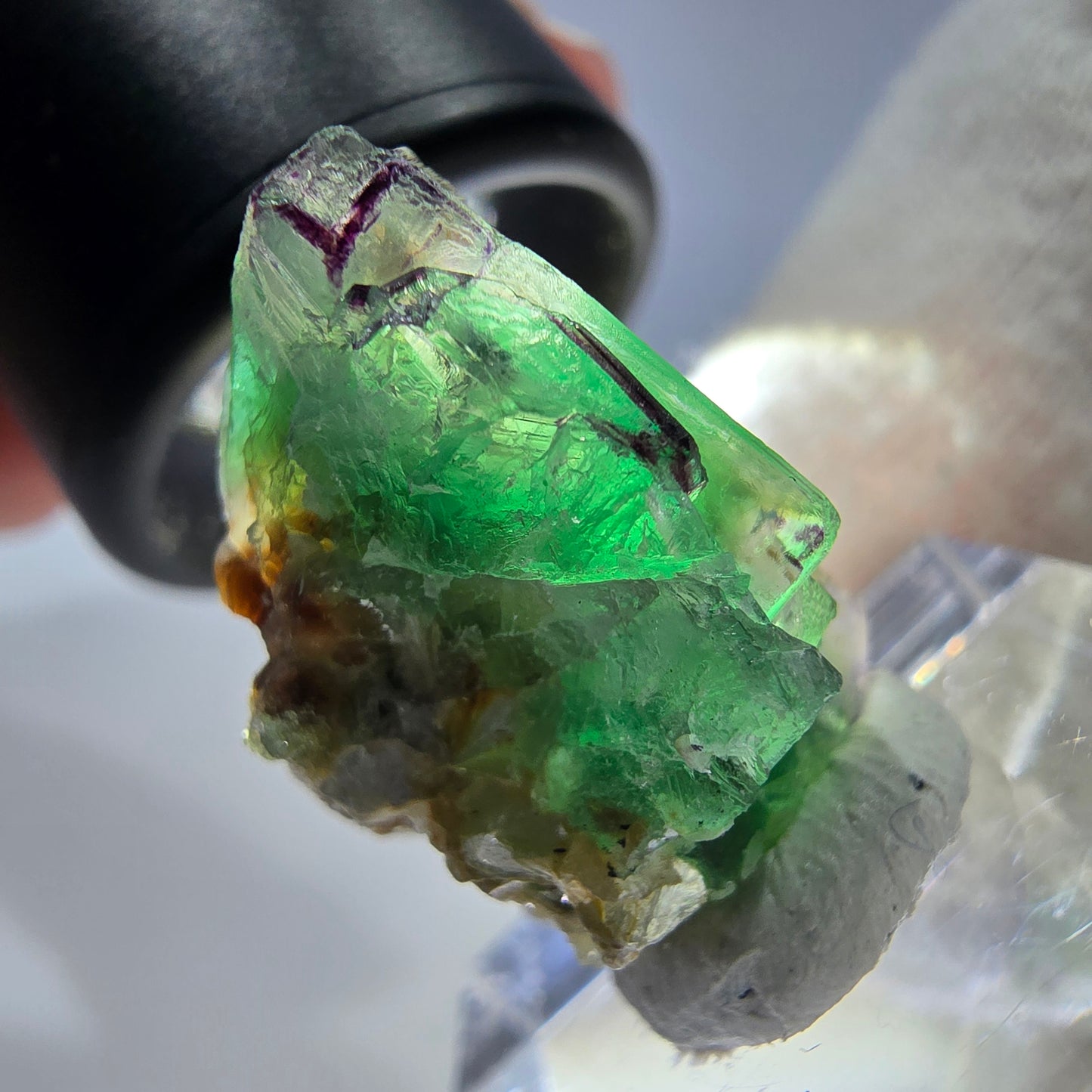 Cube de fluorite fantôme zonal, spécimen de muscovite, Erongo, Namibie, 28 x 23 x 16 mm