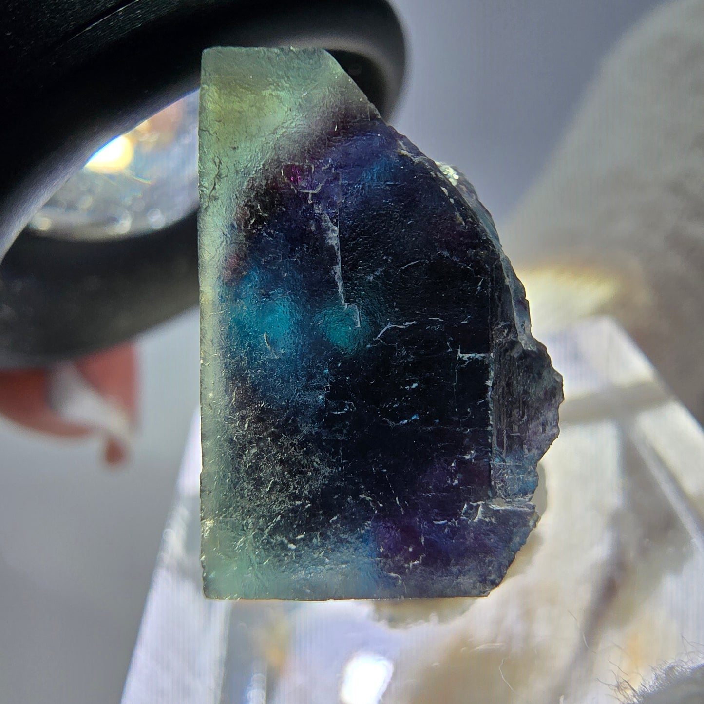 Spécimen de cube de fluorite fantôme, zonal – Nouvelle découverte ! Okorusu, Namibie, 24 x 23 x 12 mm