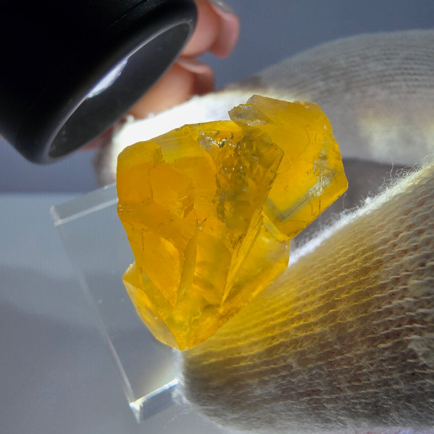Spécimen de cube de fluorite fantôme, vert-jaune, Okorusu, Namibie, 30 x 20 x 16 mm