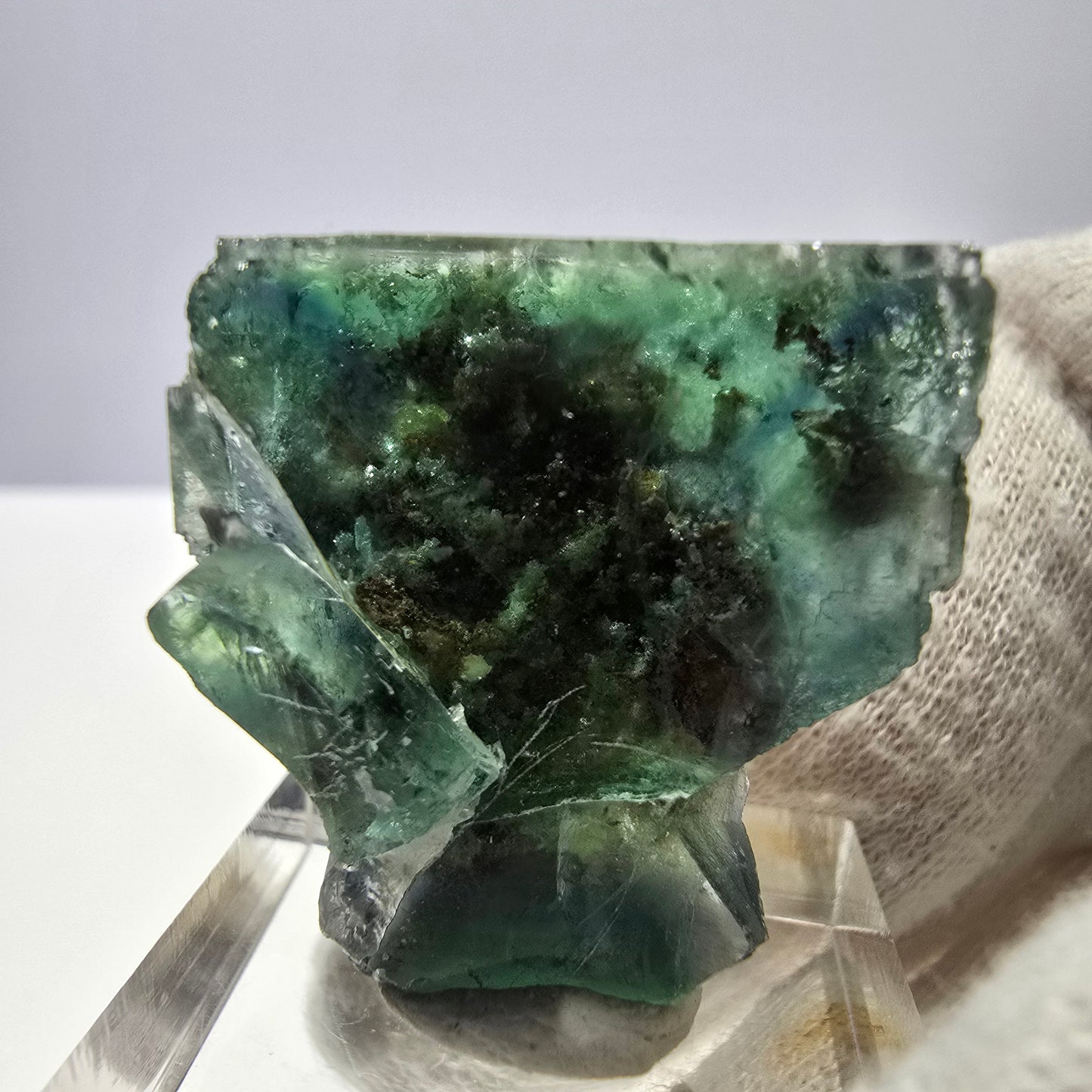 Spécimen de cube de fluorite fantôme très clair, vert turquoise Okorusu, Namibie 35*32*21mm