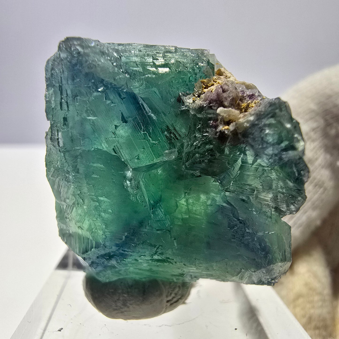 Cube de fluorite fantôme parqueté, vert turquoise Okorusu, Namibie 32*25*19mm