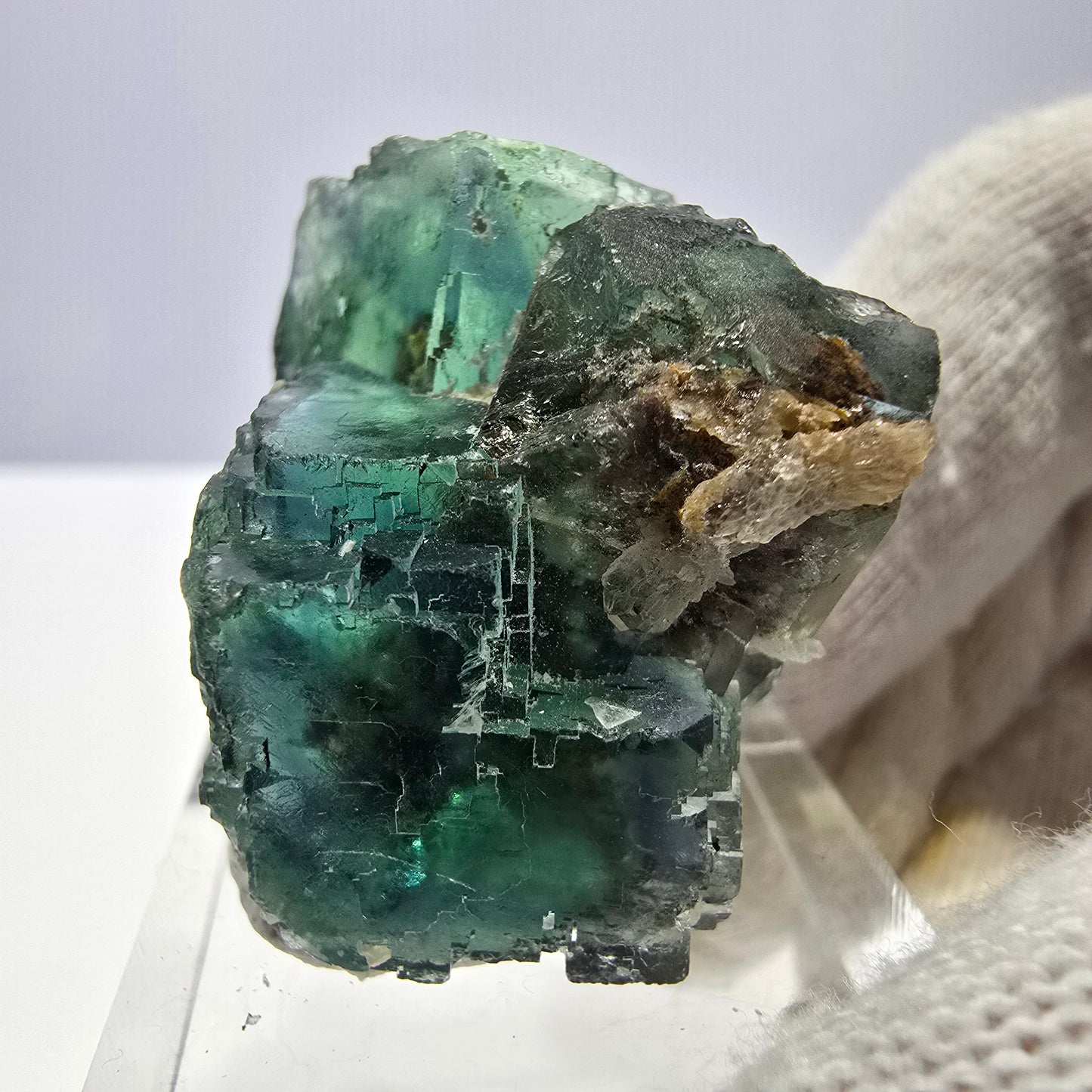 Spécimen de cube de fluorite fantôme parqueté vert turquoise Okorusu, Namibie 37*32*22mm