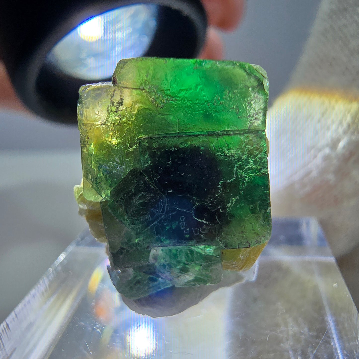 Cube de fluorite fantôme, spécimen de muscovite, Erongo, Namibie, 20 x 16 x 15 mm