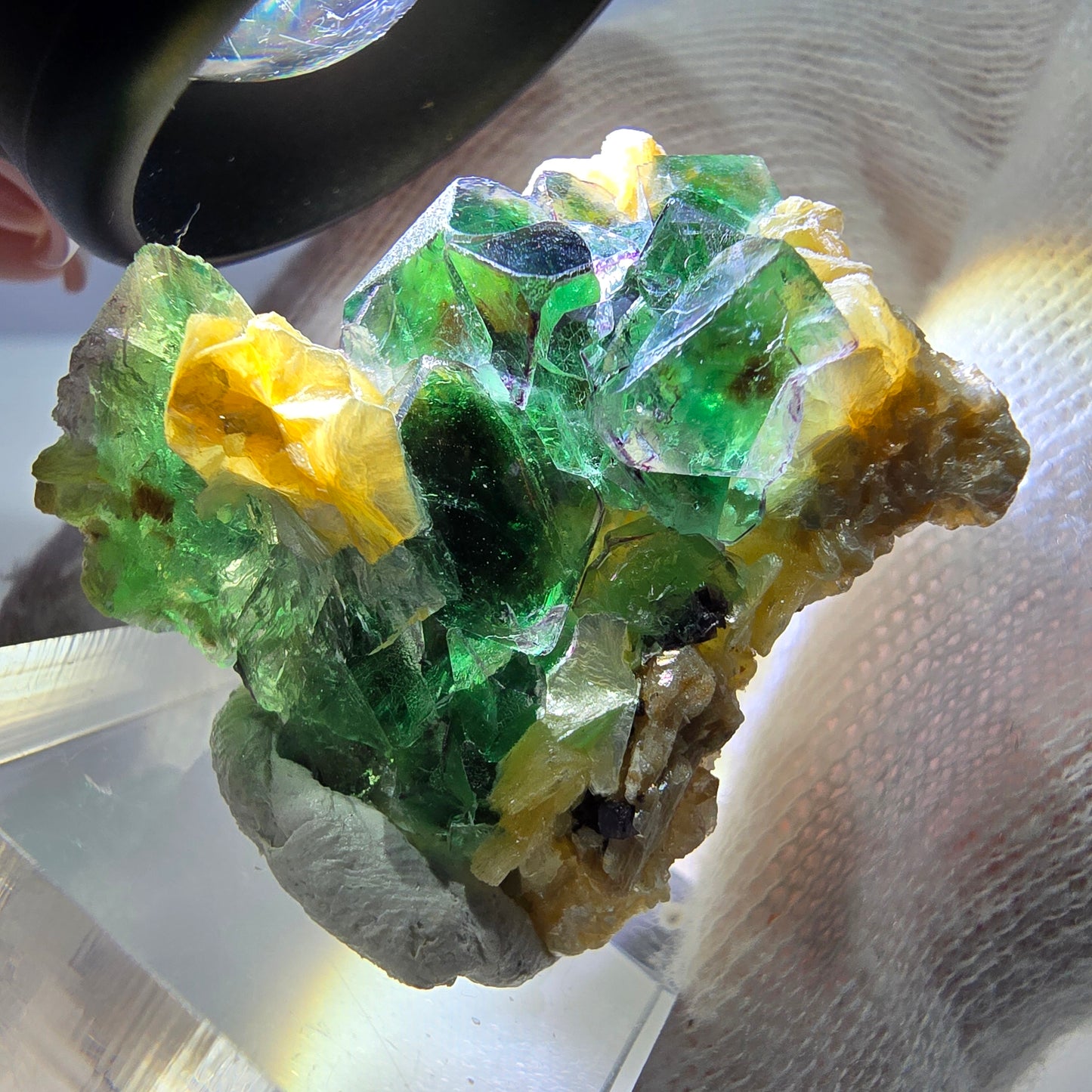 Cube de fluorite fantôme zonal, muscovite, spécimen d'hyalite, Erongo, Namibie, 27 x 30 x 22 mm