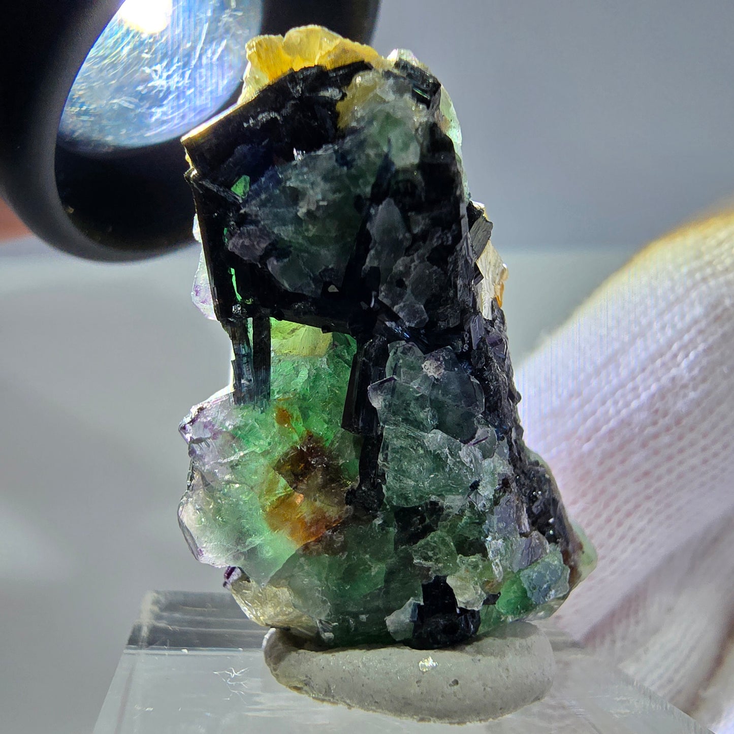 Cube de fluorite fantôme zonal, tourmaline muscovite Schörl hyalite Erongo, Namibie 36 x 21 x 17 mm