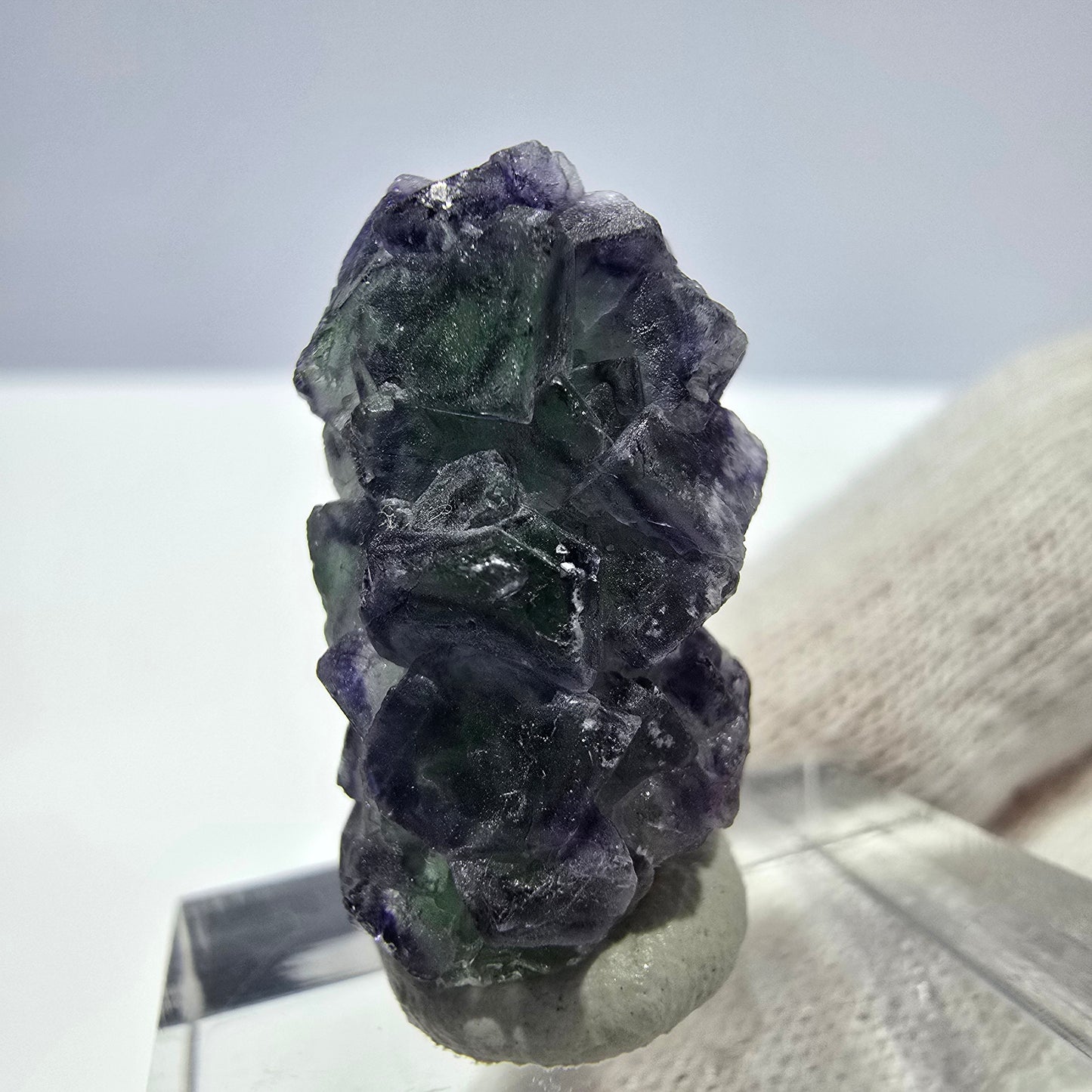 Cube de fluorite fantôme, spécimen de tourmaline scholle muscovite, Erongo, Namibie, 23 x 14 x 13 mm