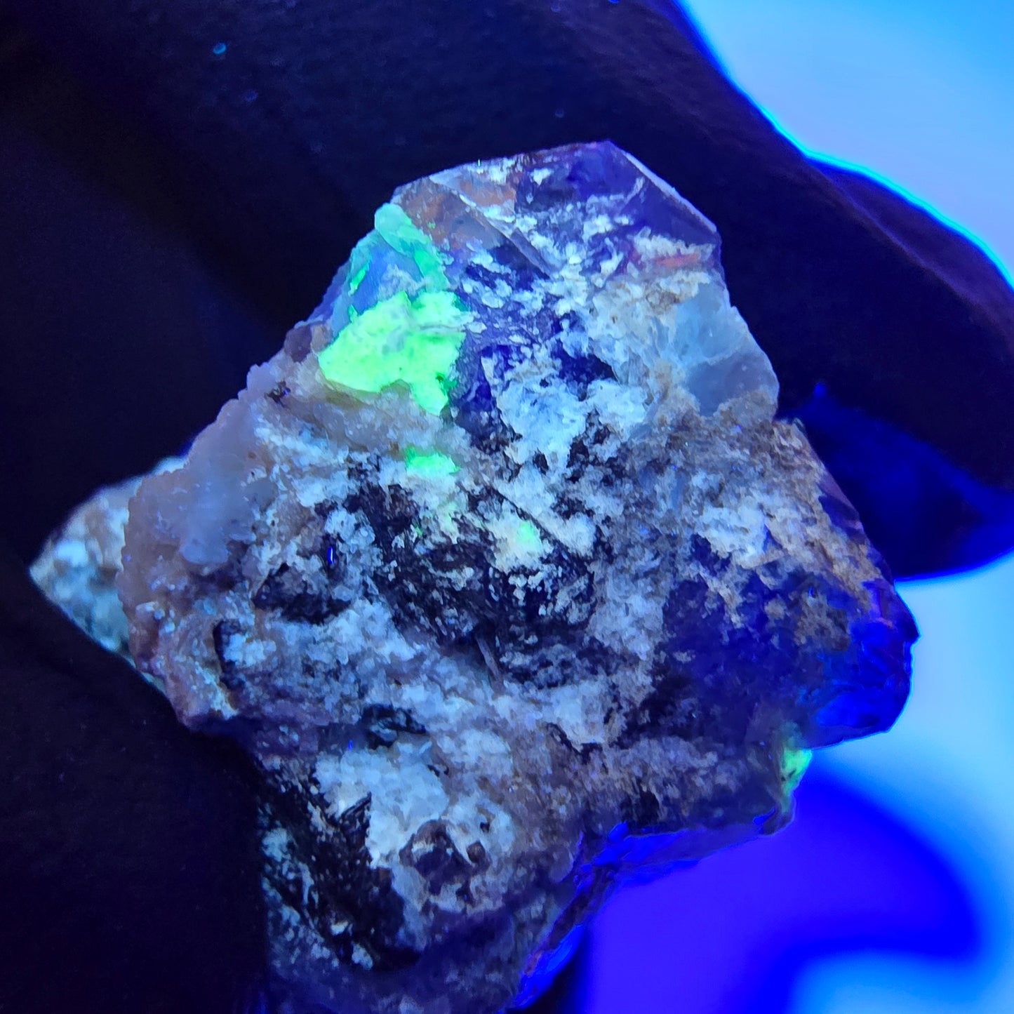 Cube de fluorite fantôme zonal, tourmaline muscovite Schörl, hyalite Erongo, Namibie 25*21*17mm