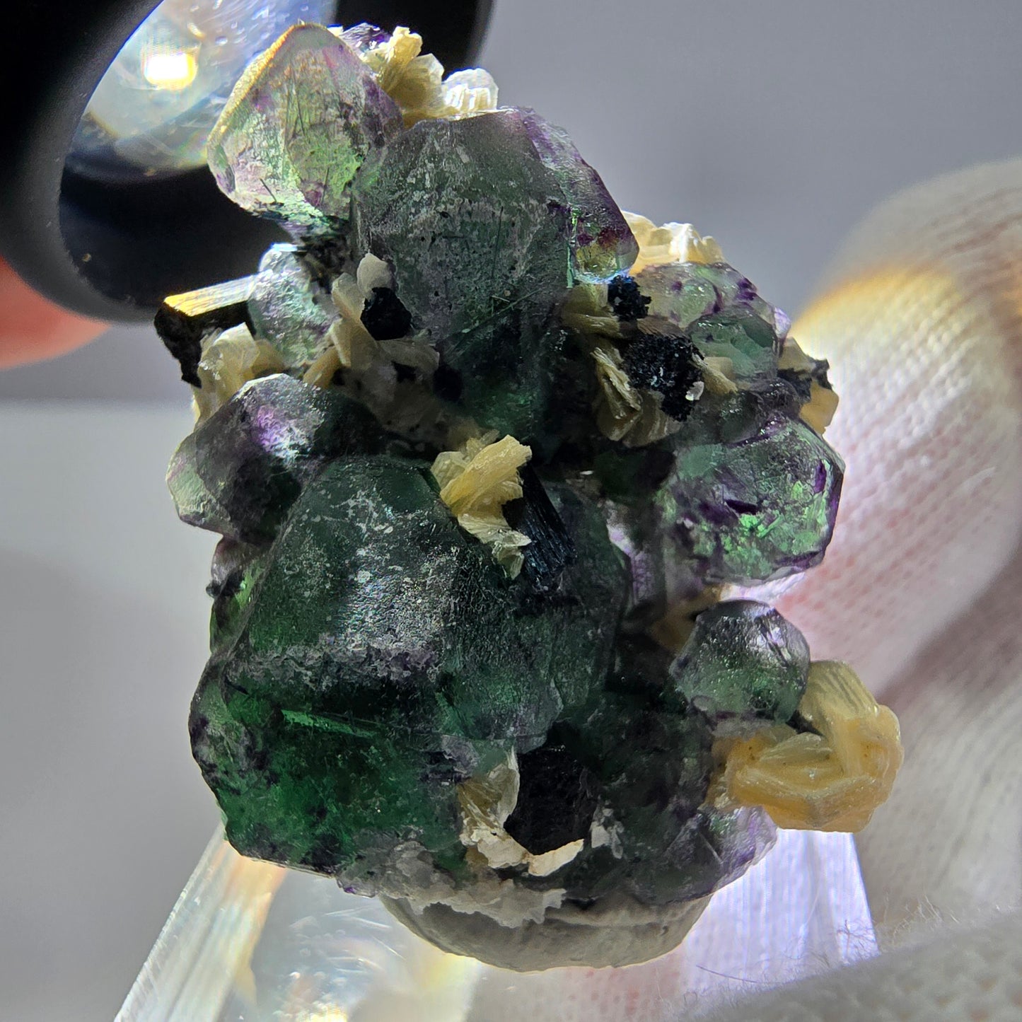 Cube de fluorite fantôme hexagonal, muscovite, tourmaline Schörl Erongo, Namibie 41*28*21mm