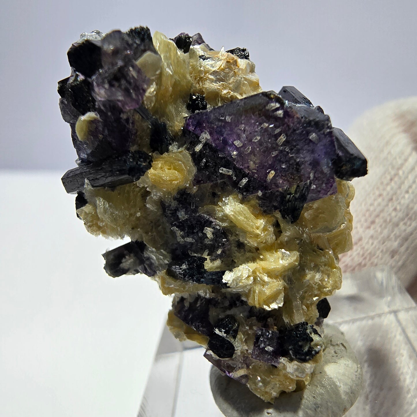 Cubes de fluorite fantôme colorés, tourmaline scholle muscovite hyalite, Erongo, Namibie, 36 x 24 x 15 mm
