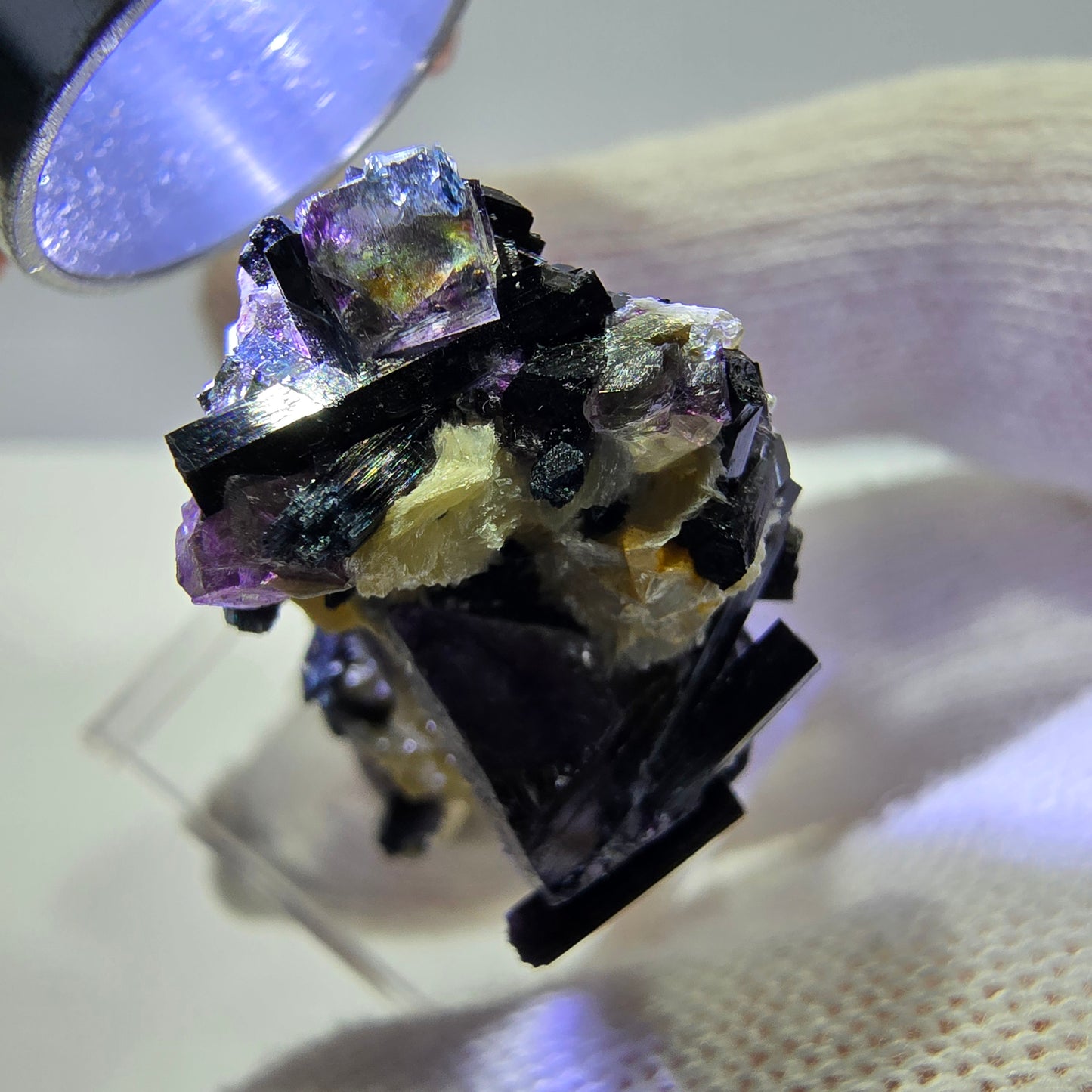 Cubes de fluorite fantôme colorés, tourmaline scholle muscovite hyalite, Erongo, Namibie, 36 x 24 x 15 mm