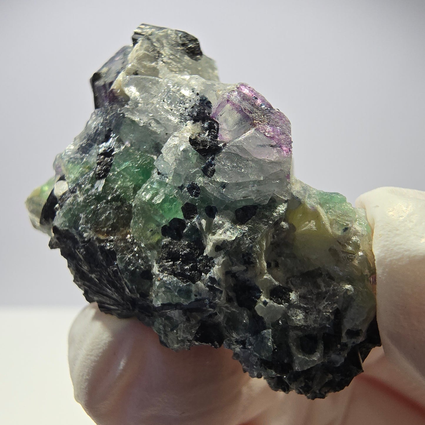Cube de fluorite fantôme, zonal, muscovite, spécimen de tourmaline Schorl, Erongo, Namibie, 40 x 27 x 17 mm