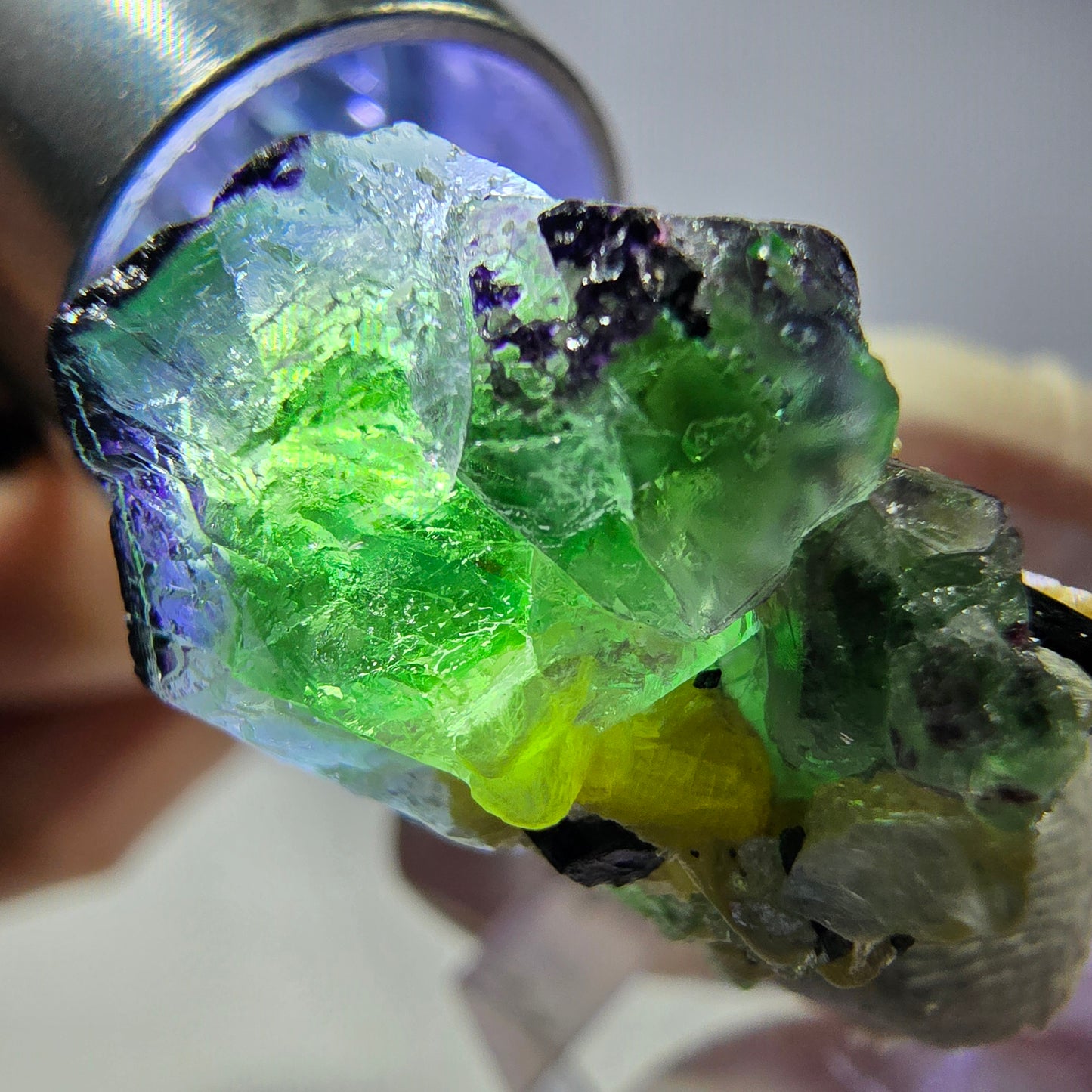 Cube de fluorite fantôme, zonal, muscovite, spécimen de tourmaline Schorl, Erongo, Namibie, 29 x 21 x 14 mm