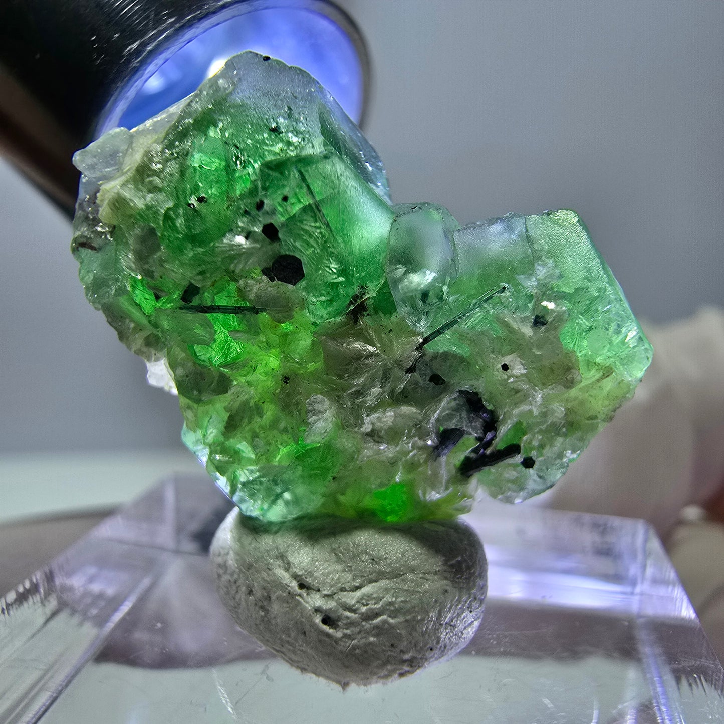 Spécimen de quartz fumé muscovite, cube de fluorite fantôme, Erongo, Namibie, 22 x 18 x 11 mm